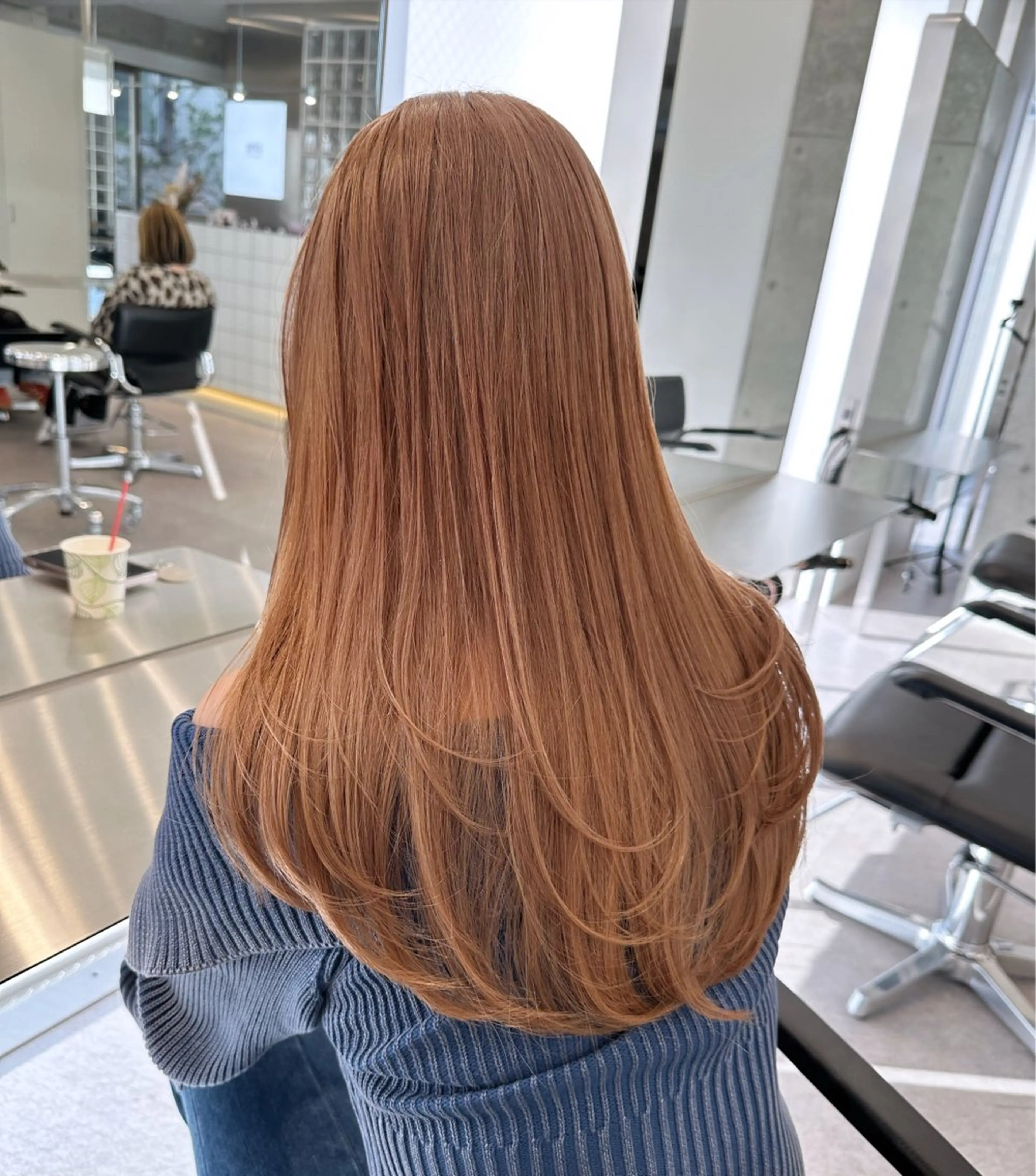 ロング カラー ベージュカラー ブリーチ ダブルカラー ハイトーンカラー ミルクティーベージュ ヘアカラー トリートメント ❣️本日ショート カット大募集❣️のヘアスタイル