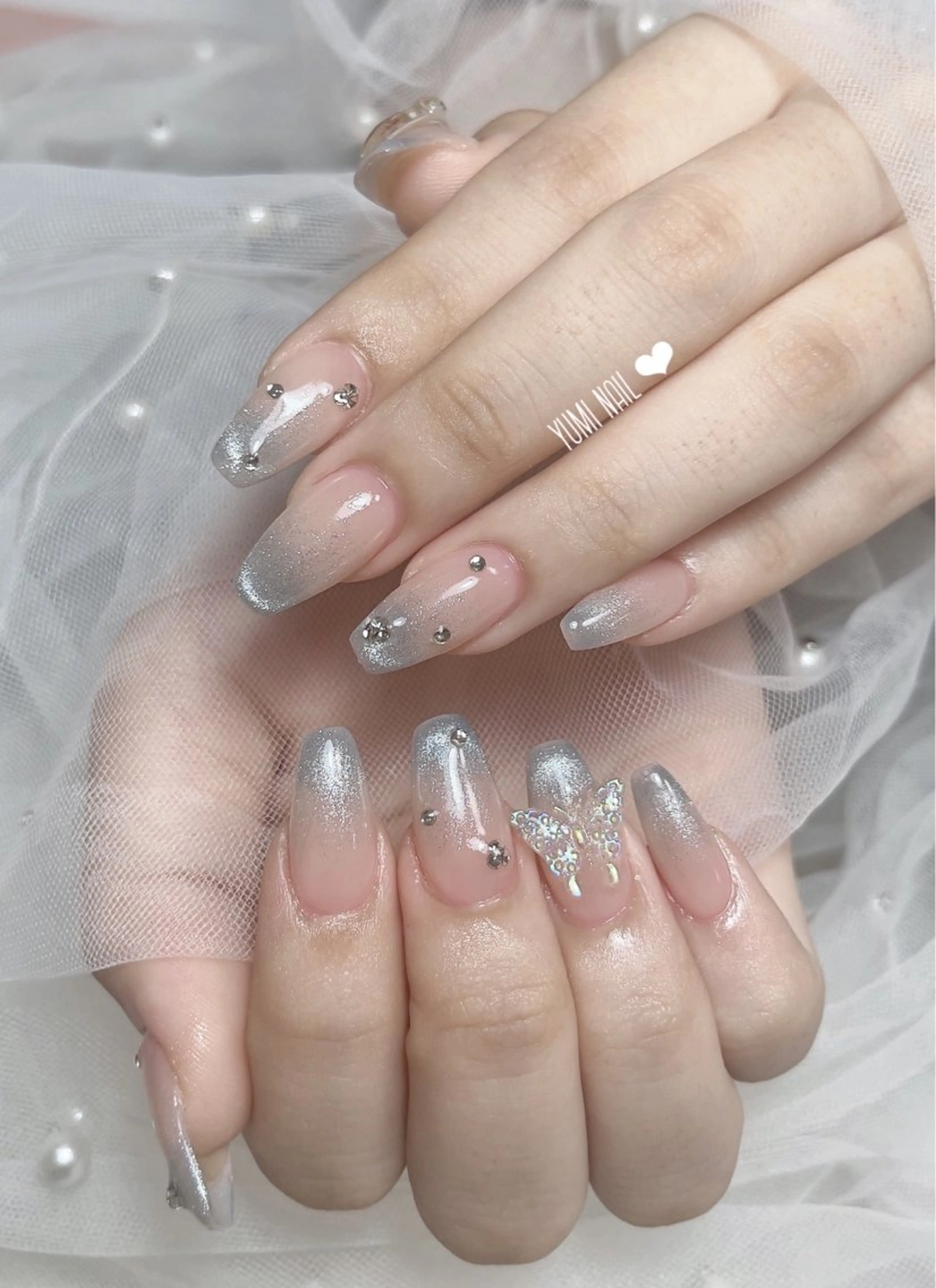 ネイル ハンドネイル 𝐲𝐮𝐦𝐢🎀 デザイン長さ出し専門のネイルデザイン