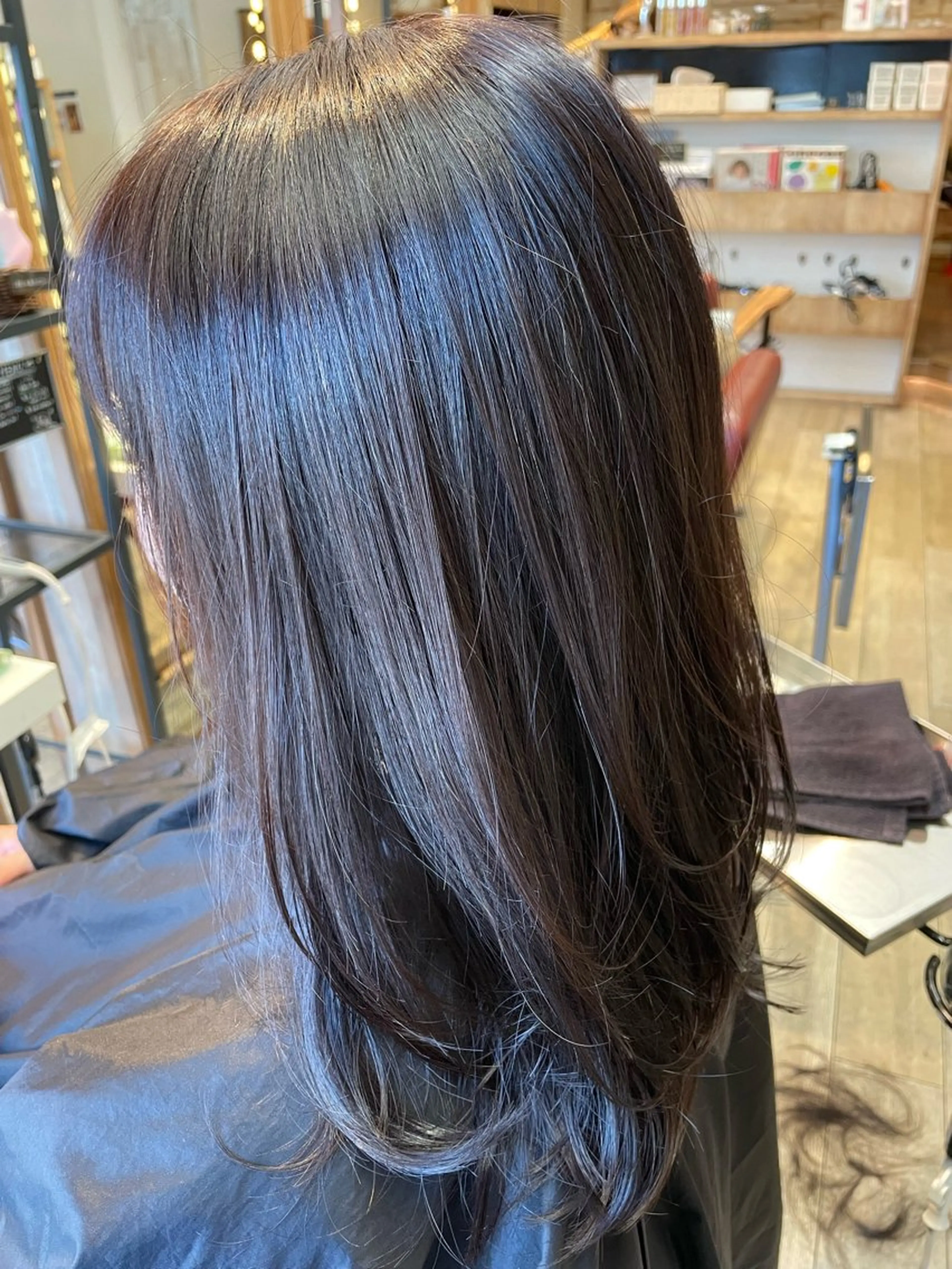 ミディアム カラー ブラウンカラー レイヤーカット カット ヘアカラー トリートメント ✨横須賀髪質改善✨️ 加藤 百音のヘアスタイル