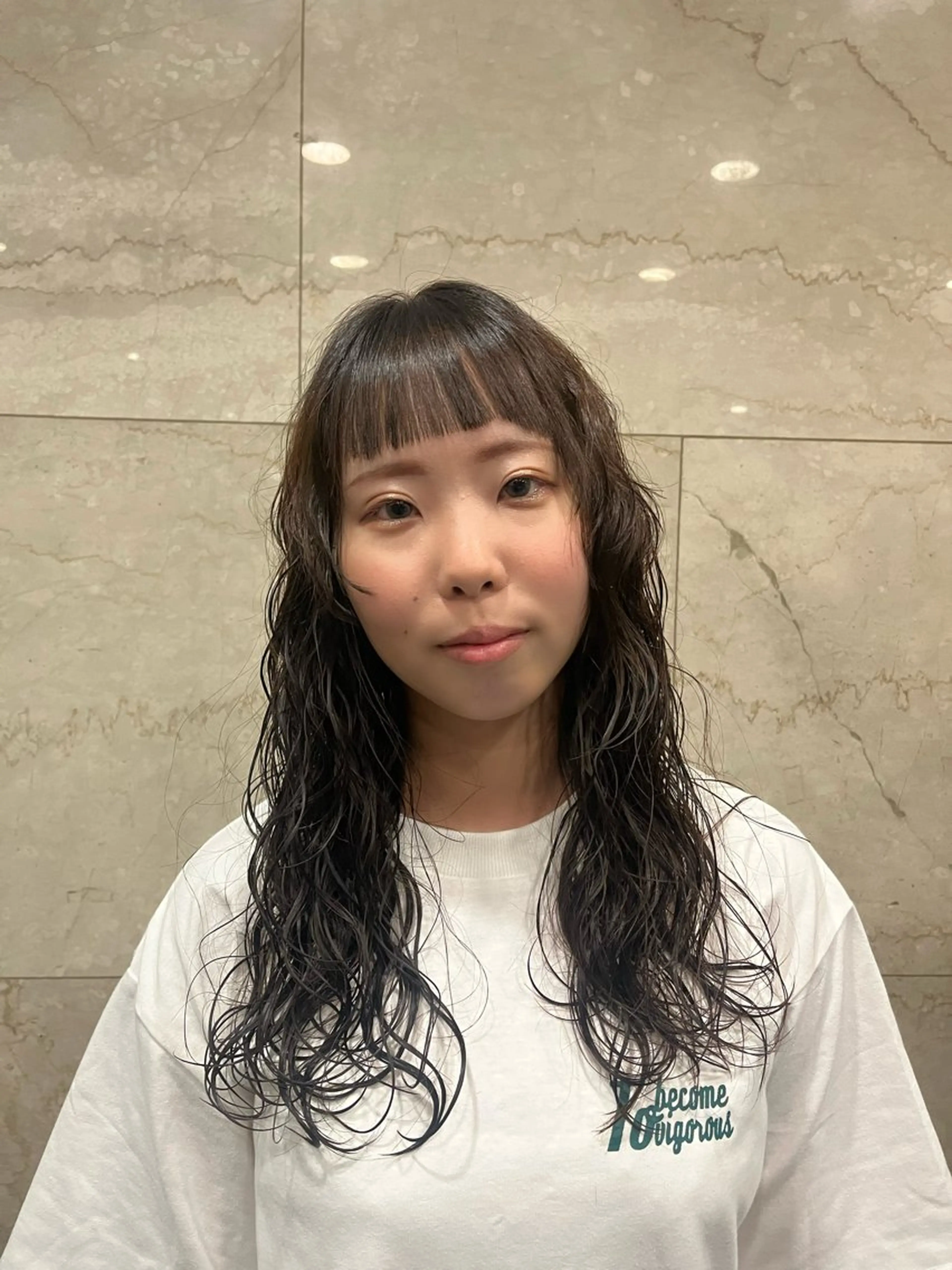 ロング パーマ えんぐちとも／透明感 カラー／博多ボブのヘアスタイル