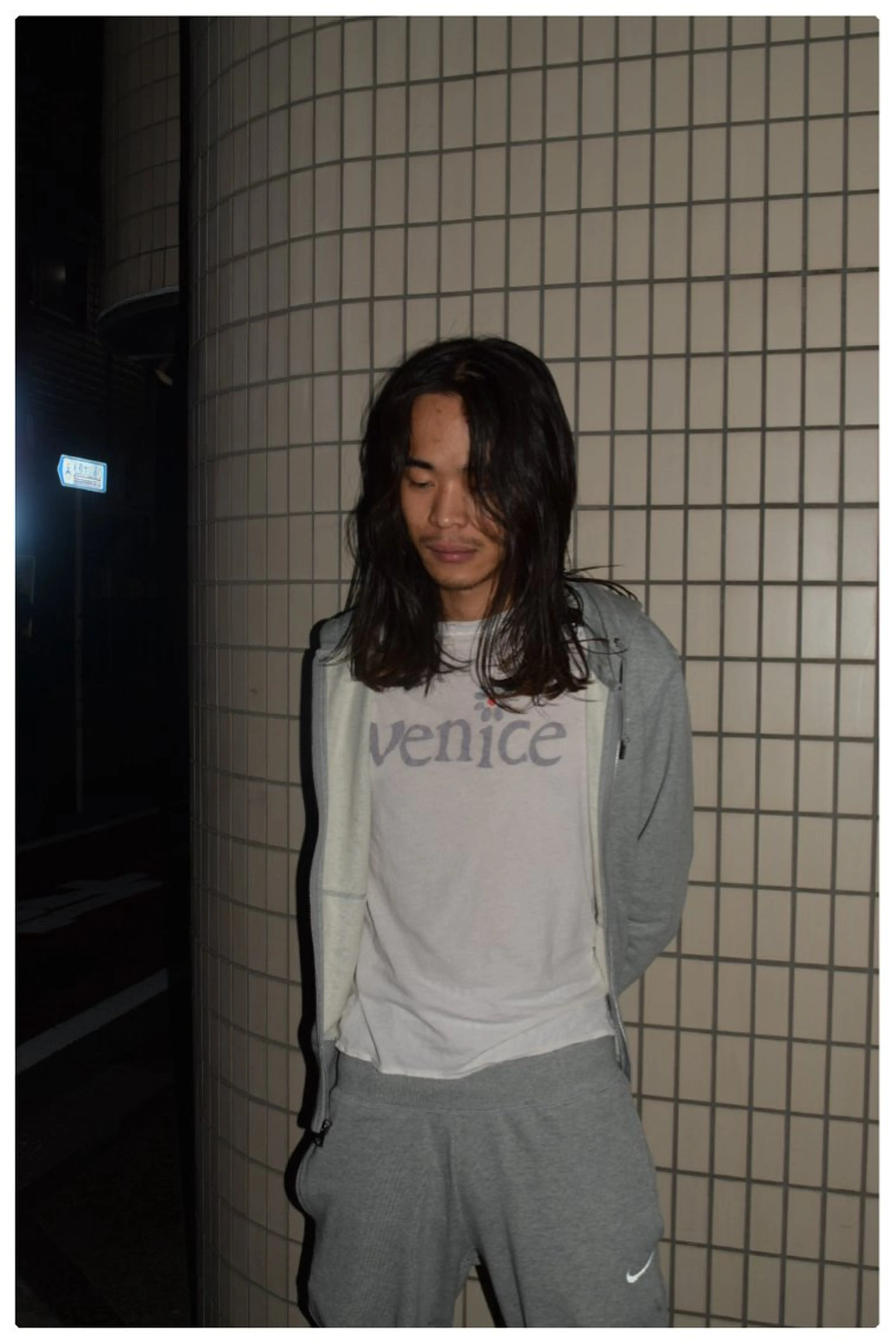セミロング アキモト フウガのヘアスタイル