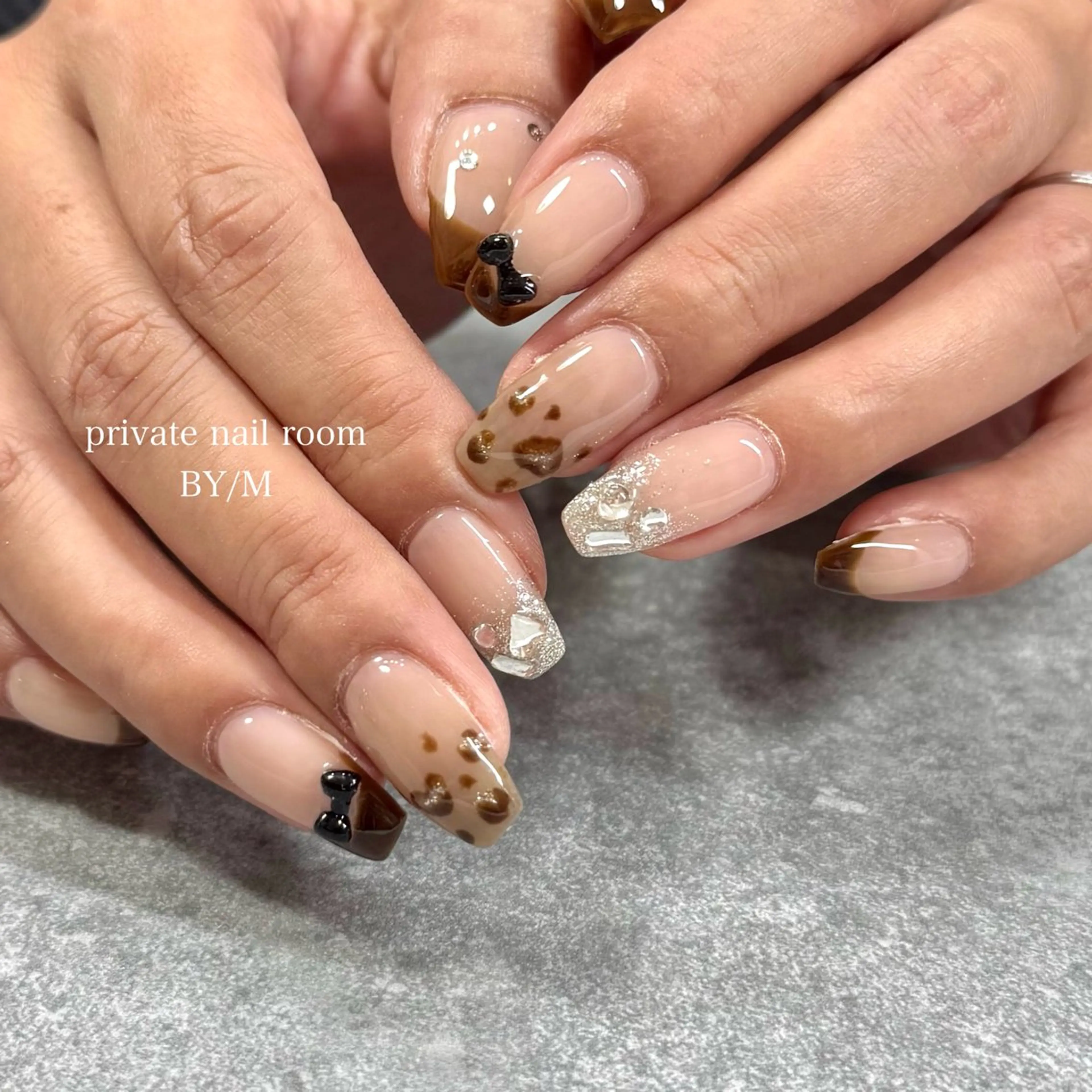 ネイル アニマル柄 フレンチネイル グラデーション ハート ラメ(グリッター) ハンドネイル BY / Mのネイルデザイン