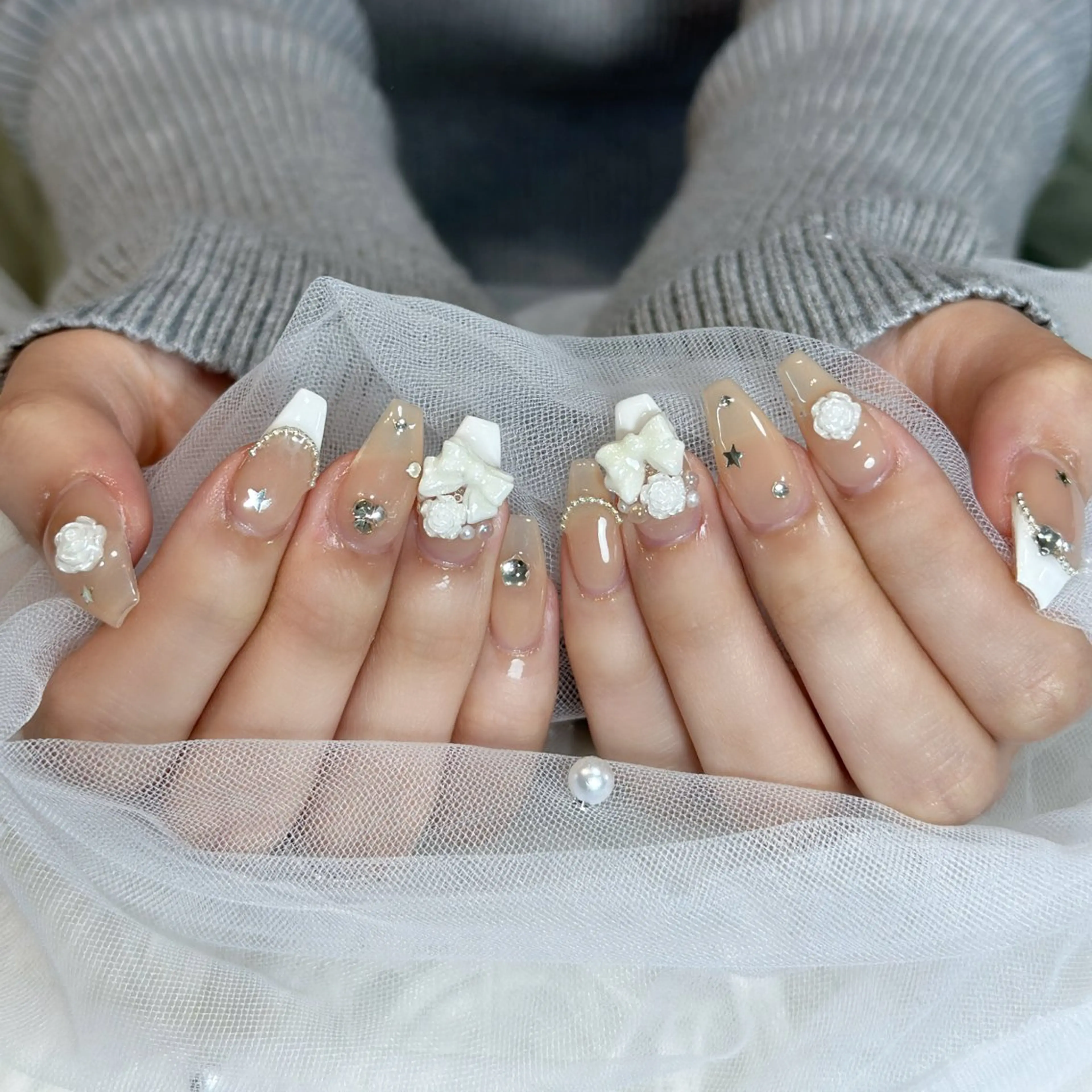 ネイル オーロラネイル ボルドー ブラウン 氷ネイル・うるうるネイル キラキラネイル ハンドネイル Julli NailStudioのネイルデザイン