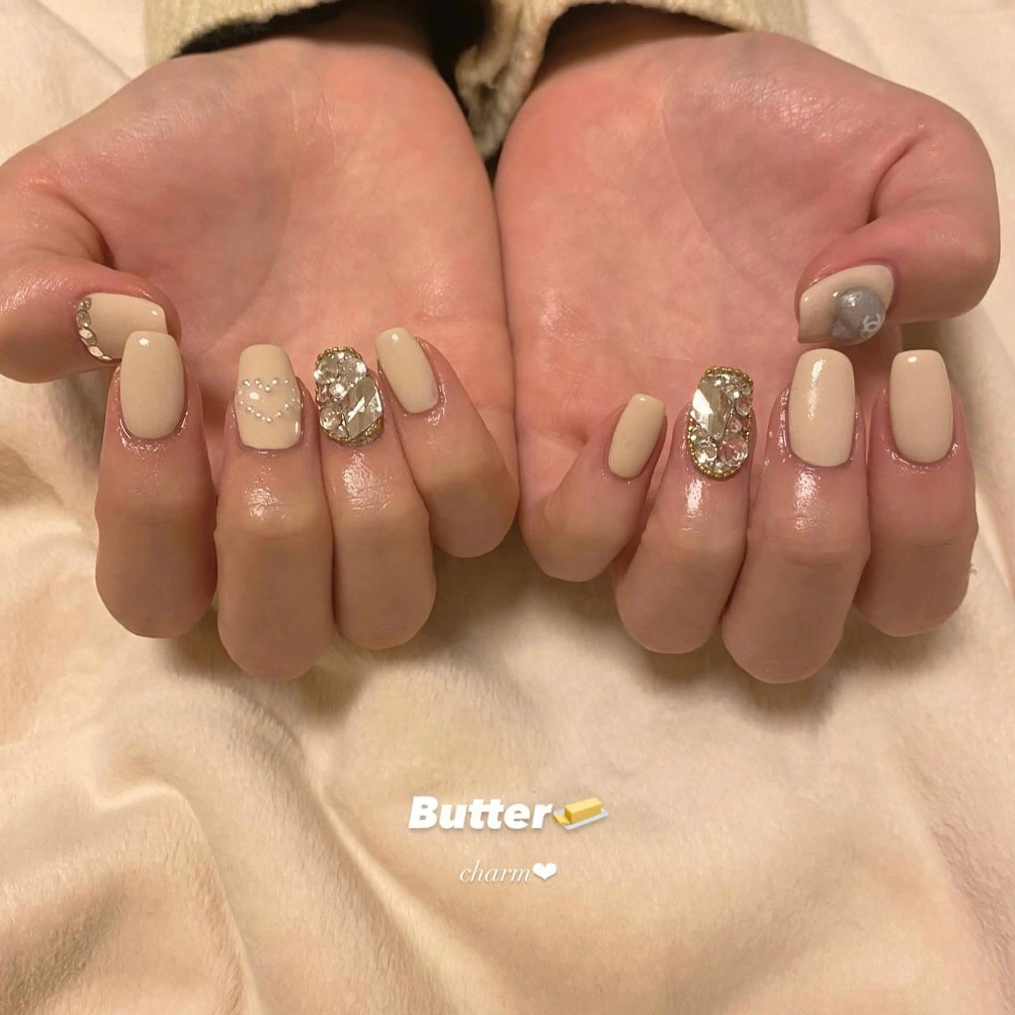 ネイル ガーリー ハンドネイル nail salon charmのネイルデザイン