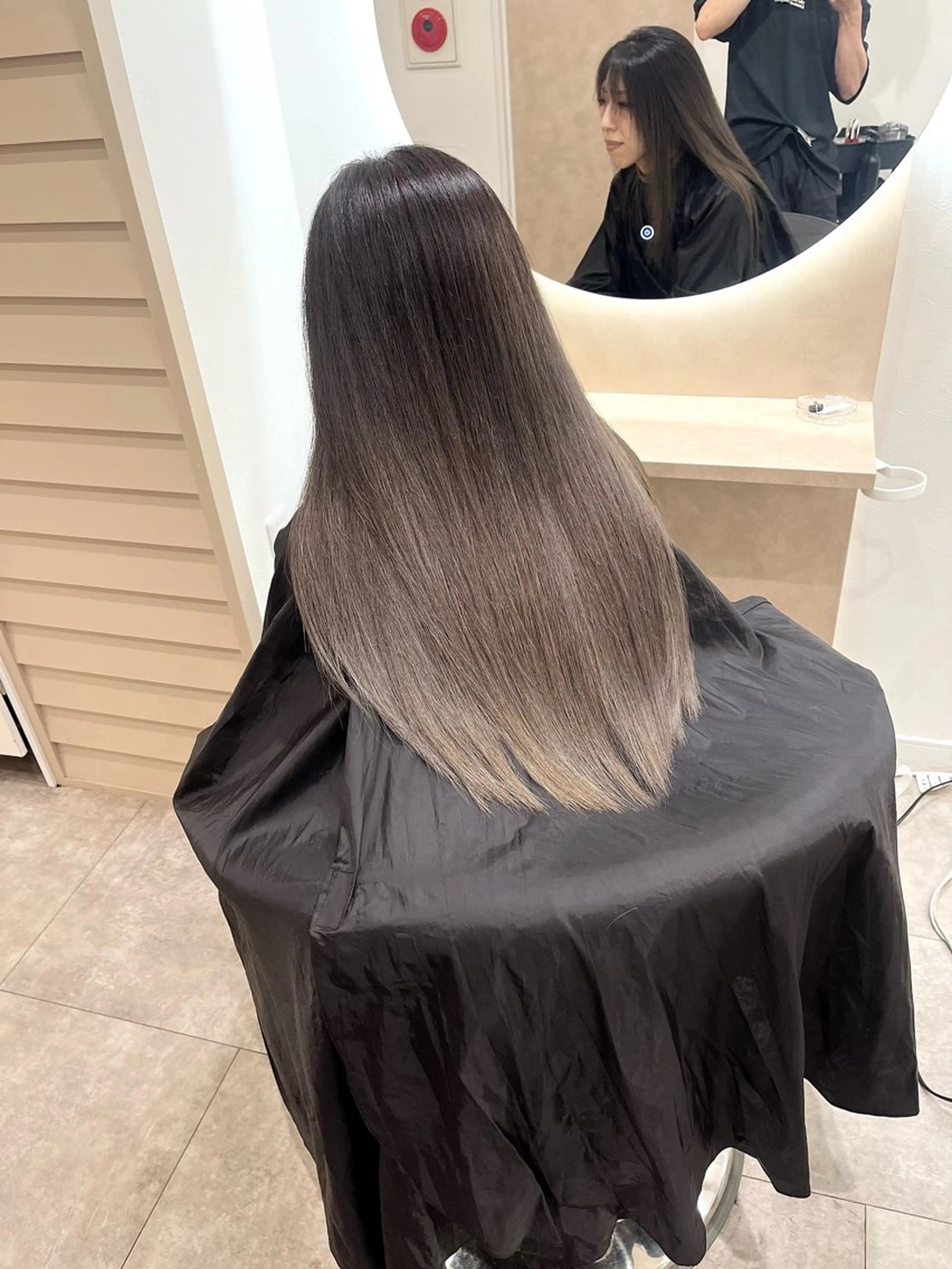 ロング カラー ブリーチ ケアブリーチ ダブルカラー カット ヘアカラー トリートメント LATE  tokyo所属・廣庭 勇人のヘアスタイル