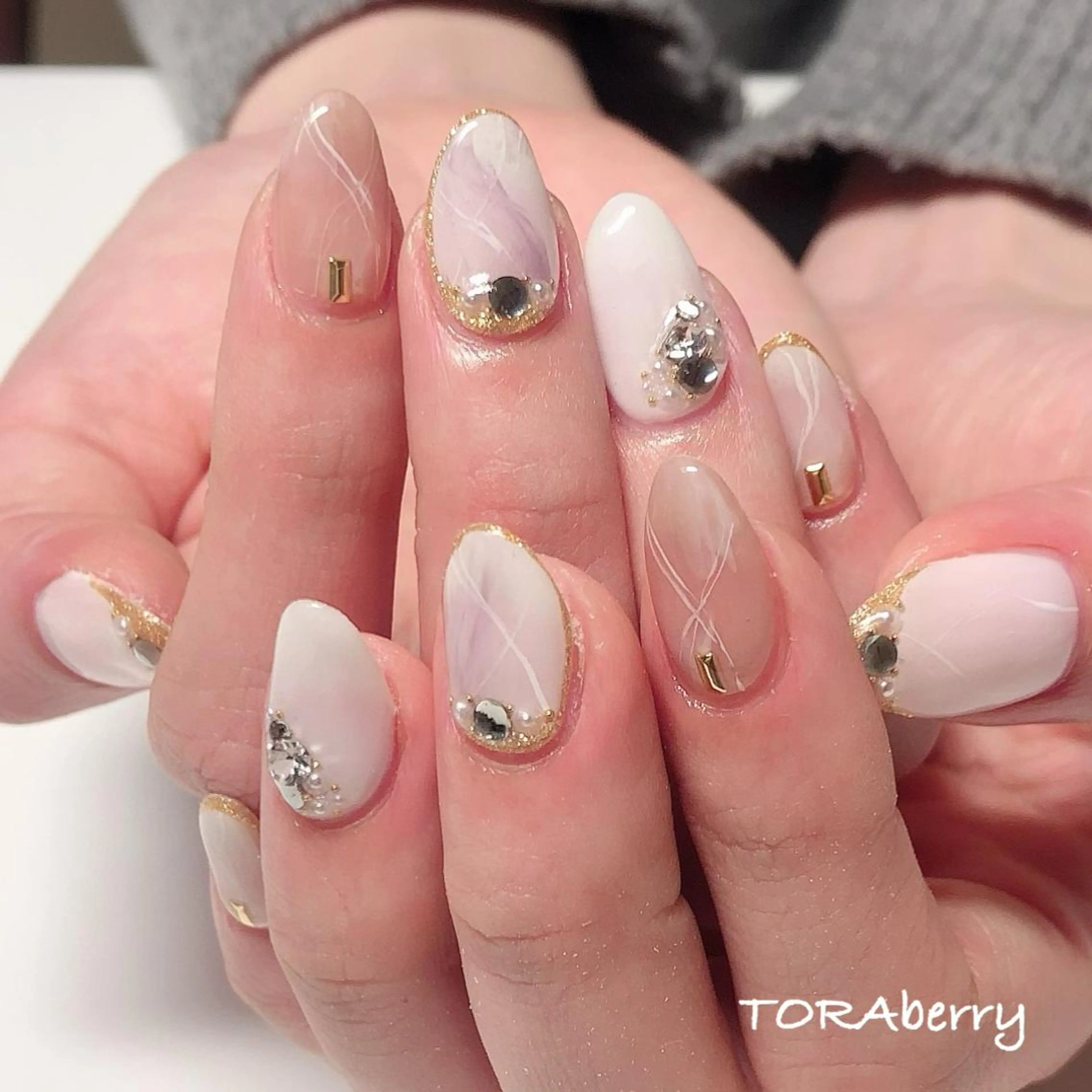 ネイル 大理石ネイル(マーブル) ハンドネイル ネイリスト なつみのネイルデザイン