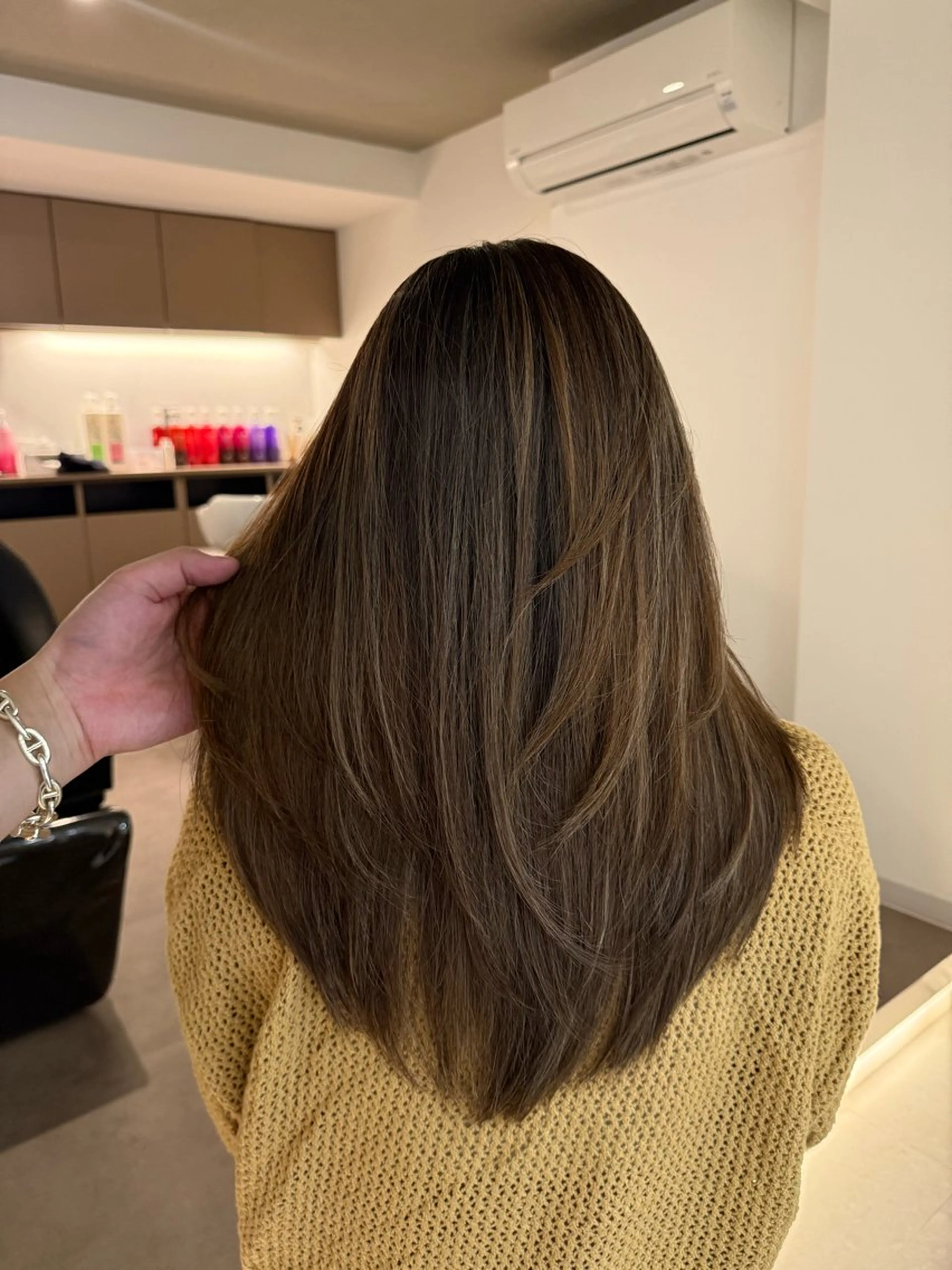 セミロング カラー ベージュカラー ブリーチ ブラウンカラー ケアブリーチ カシス カット ヘアカラー トリートメント 艶感×抜け感hair /ReLit 正源のヘアスタイル