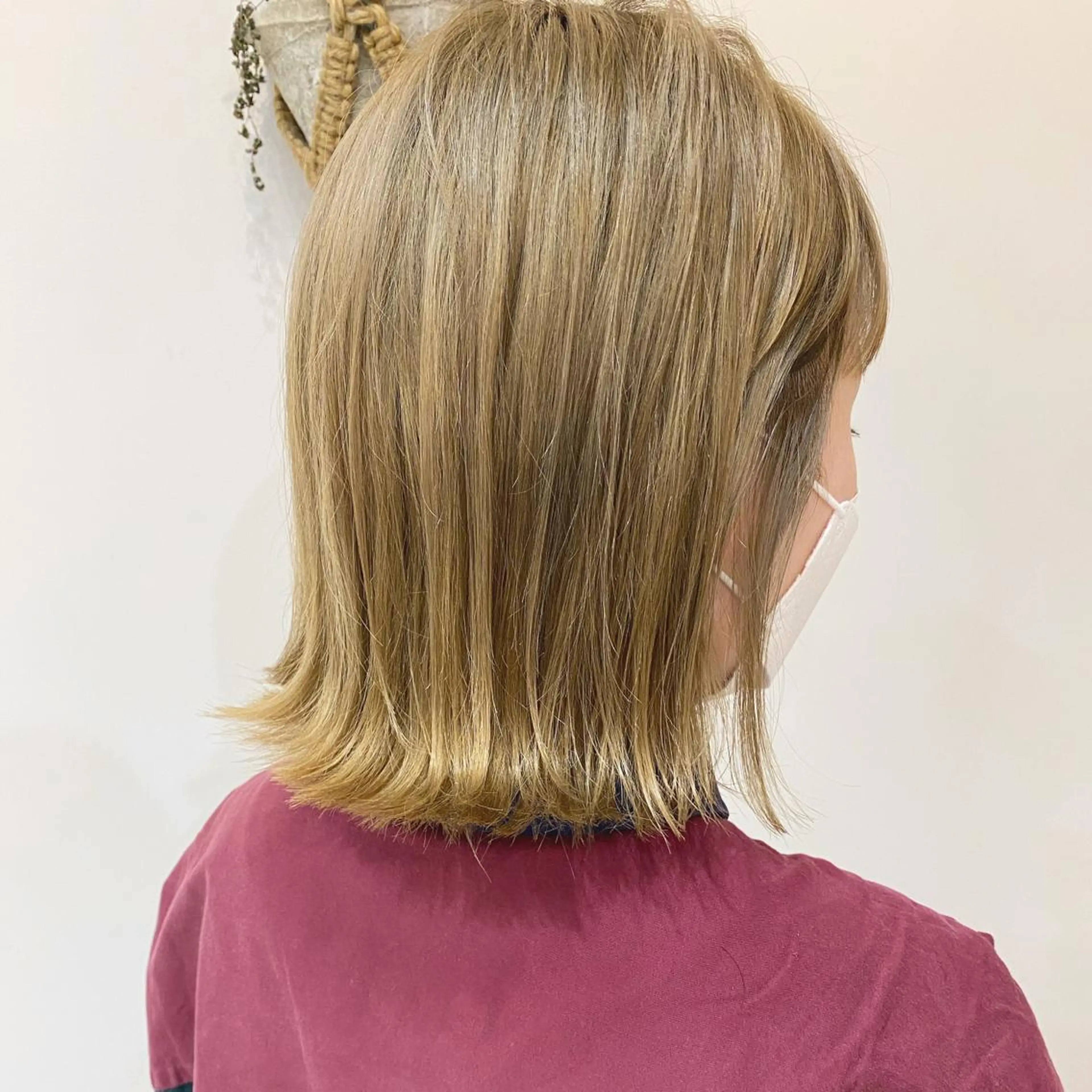 ミディアム カラー ボブ 外ハネヘア 入江 志穂のヘアスタイル