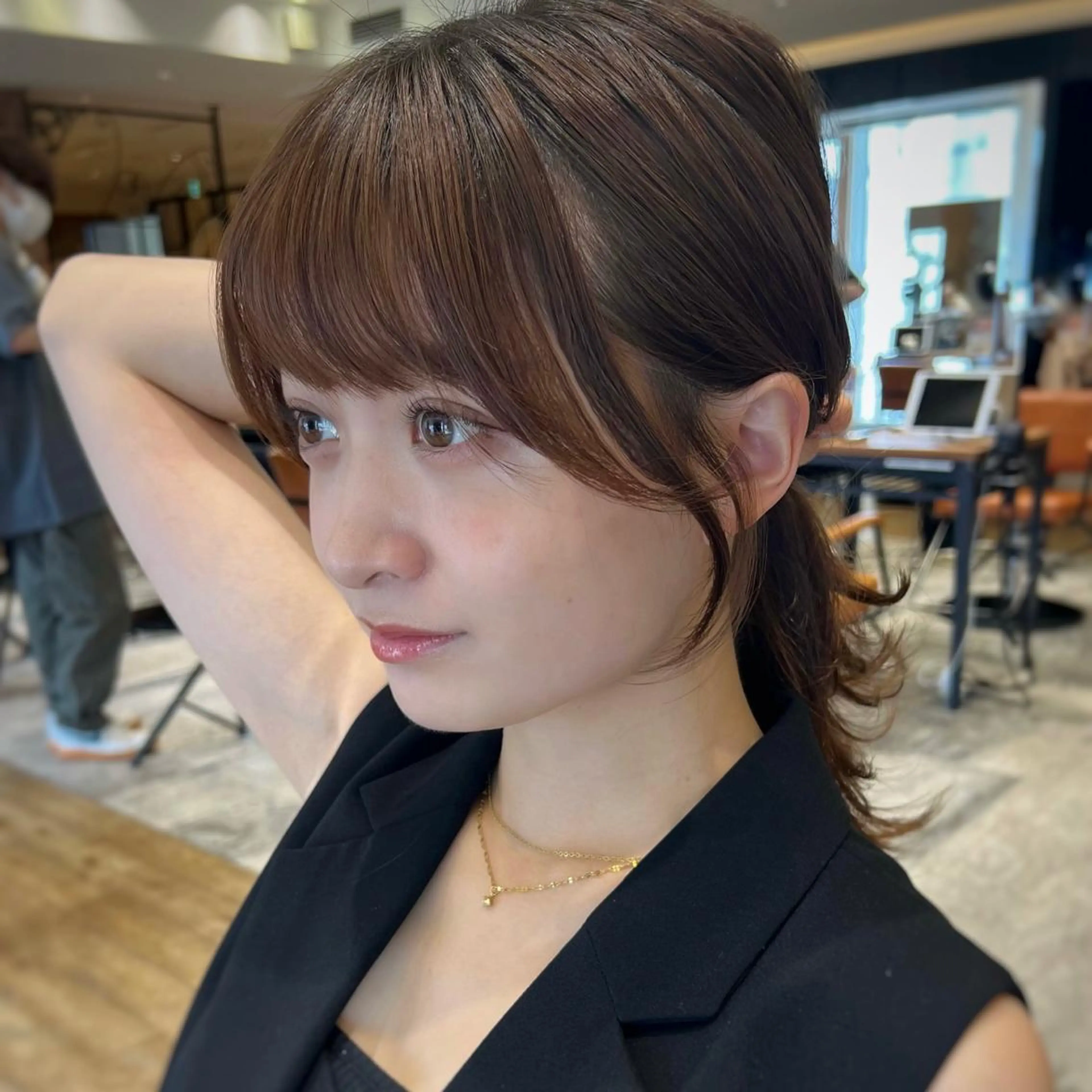 セミロング カラー ベージュカラー ブラウンカラー くびれヘア 髪質改善 縮毛矯正 カット ヘアカラー トリートメント 🧡くびれヘア/前髪 顔周り🧡久原結衣のヘアスタイル