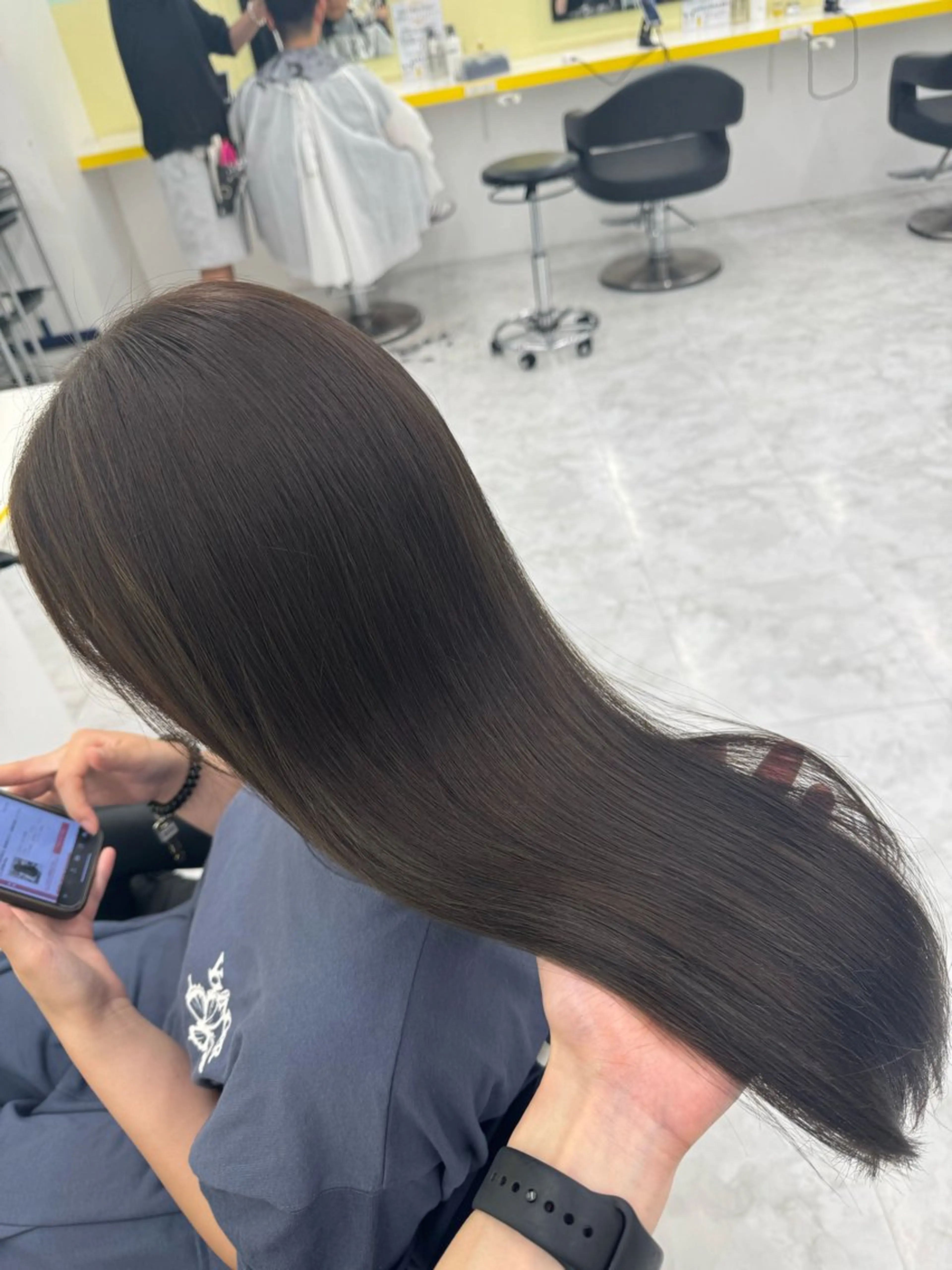 ロング カラー カット 縮毛矯正 トリートメント ☁️縮毛矯正✖️ 赤み消し☁️りくのヘアスタイル