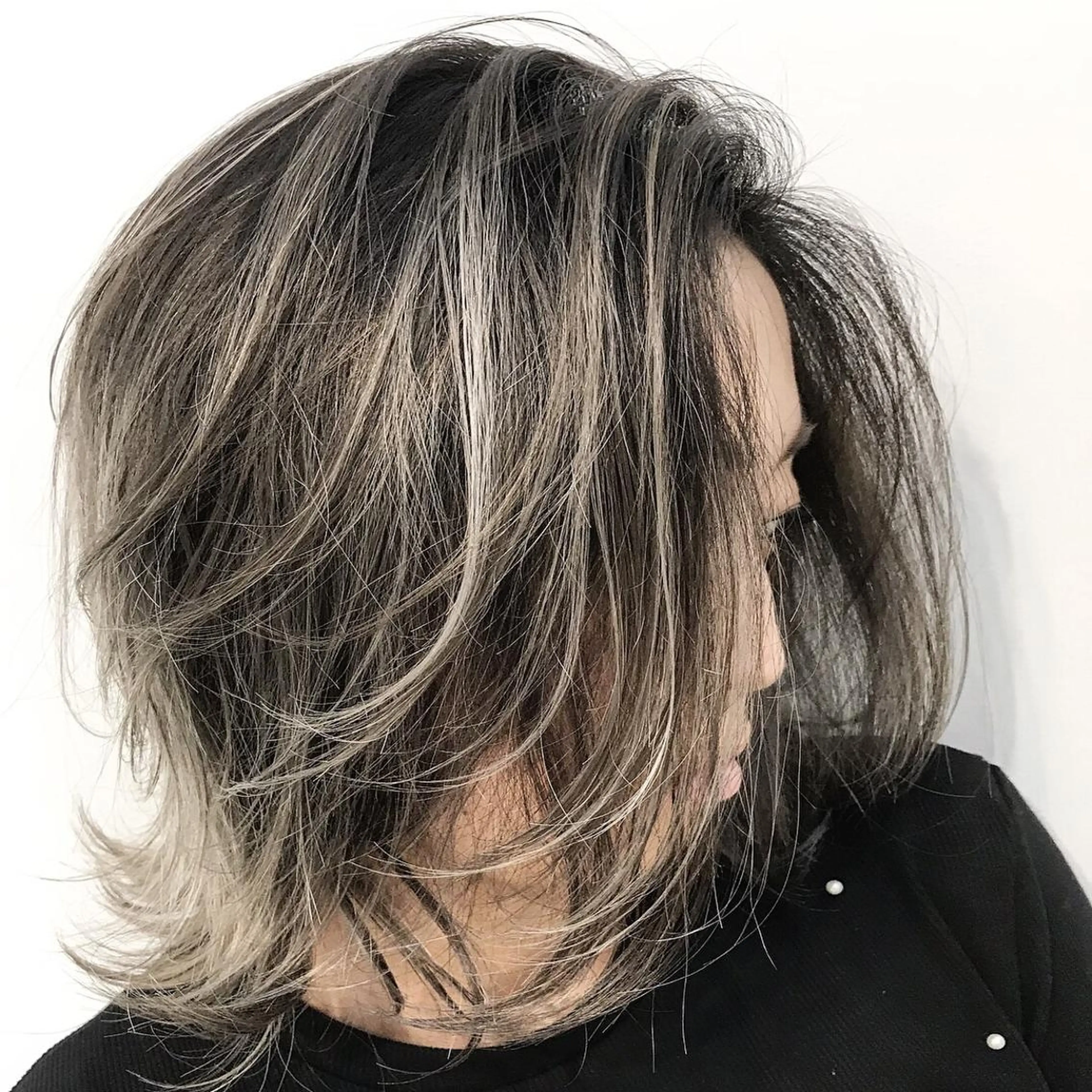 ミディアム レイヤーカット カット ヘアカラー grow【グロウ】恵比寿所属・奥野 貴史　代表　レイヤーのヘアスタイル