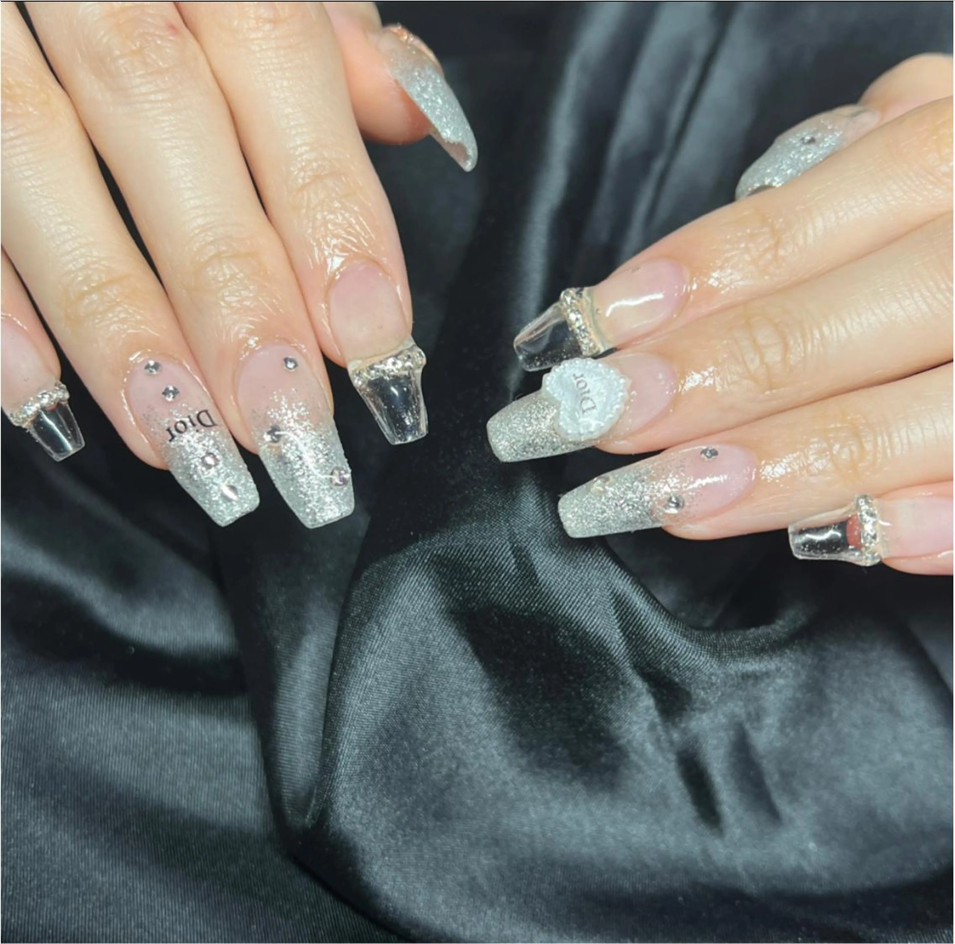 ネイル フレンチネイル ジェルネイル 韓国ネイル 持ち込み パラジェル LeaLea nails.のネイルデザイン