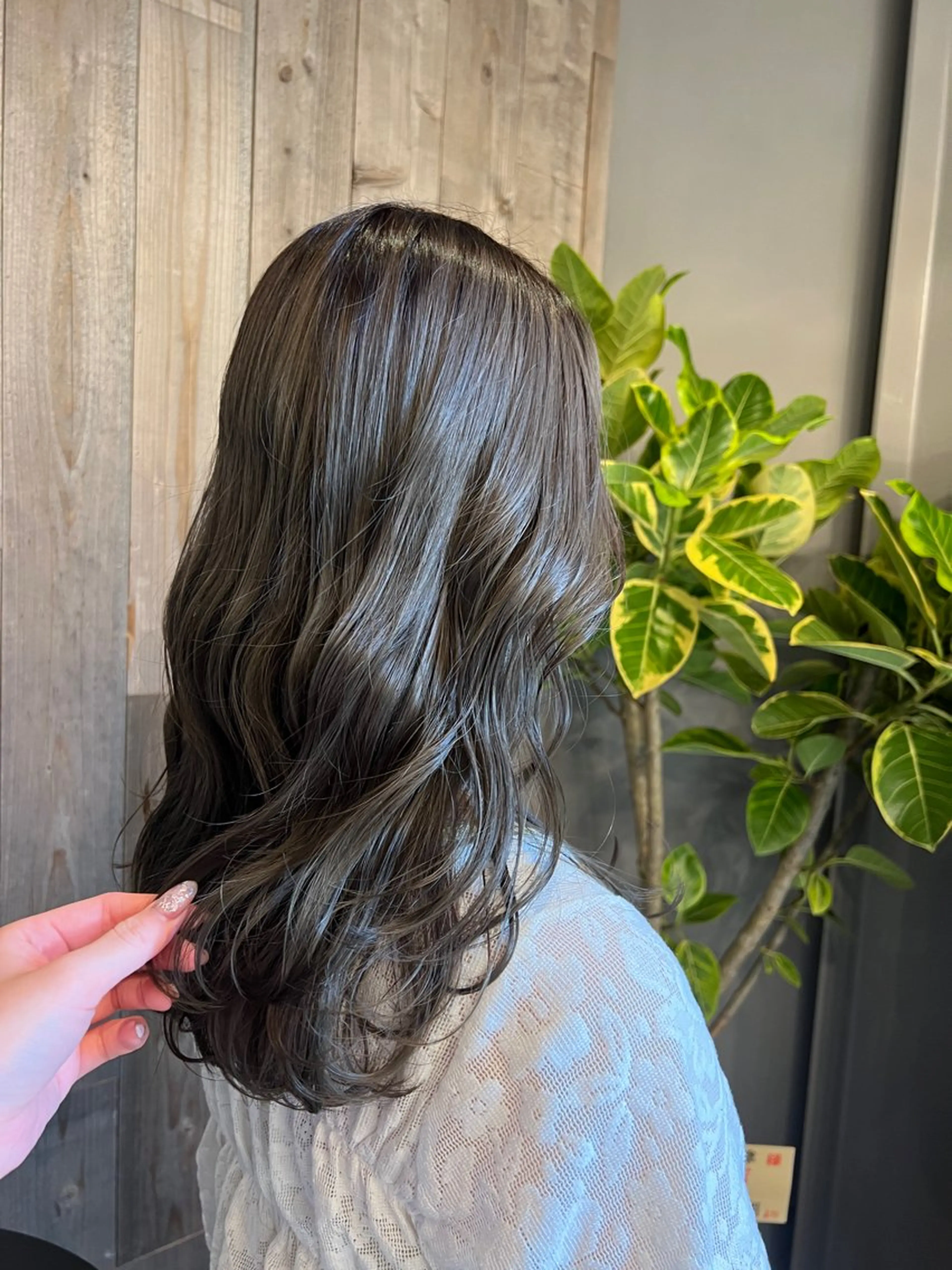 カラー グレージュ オリーブグレージュ オリーブグレー beleefric 🩵黒木芽衣のヘアスタイル