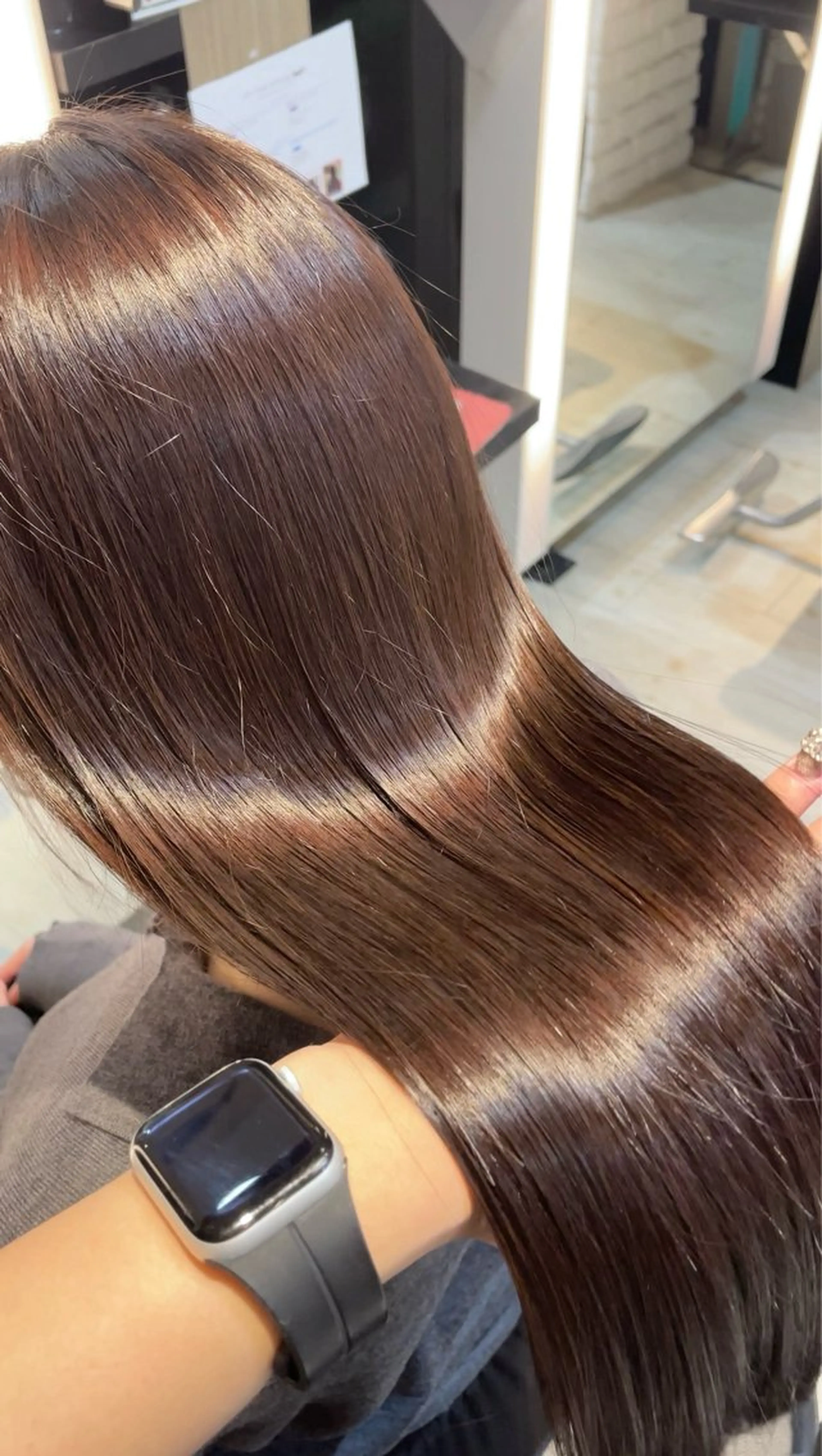 ミディアム カラー カット ヘアカラー トリートメント ブリーチ/髪質改善/ 透明感カラー/暖色のヘアスタイル