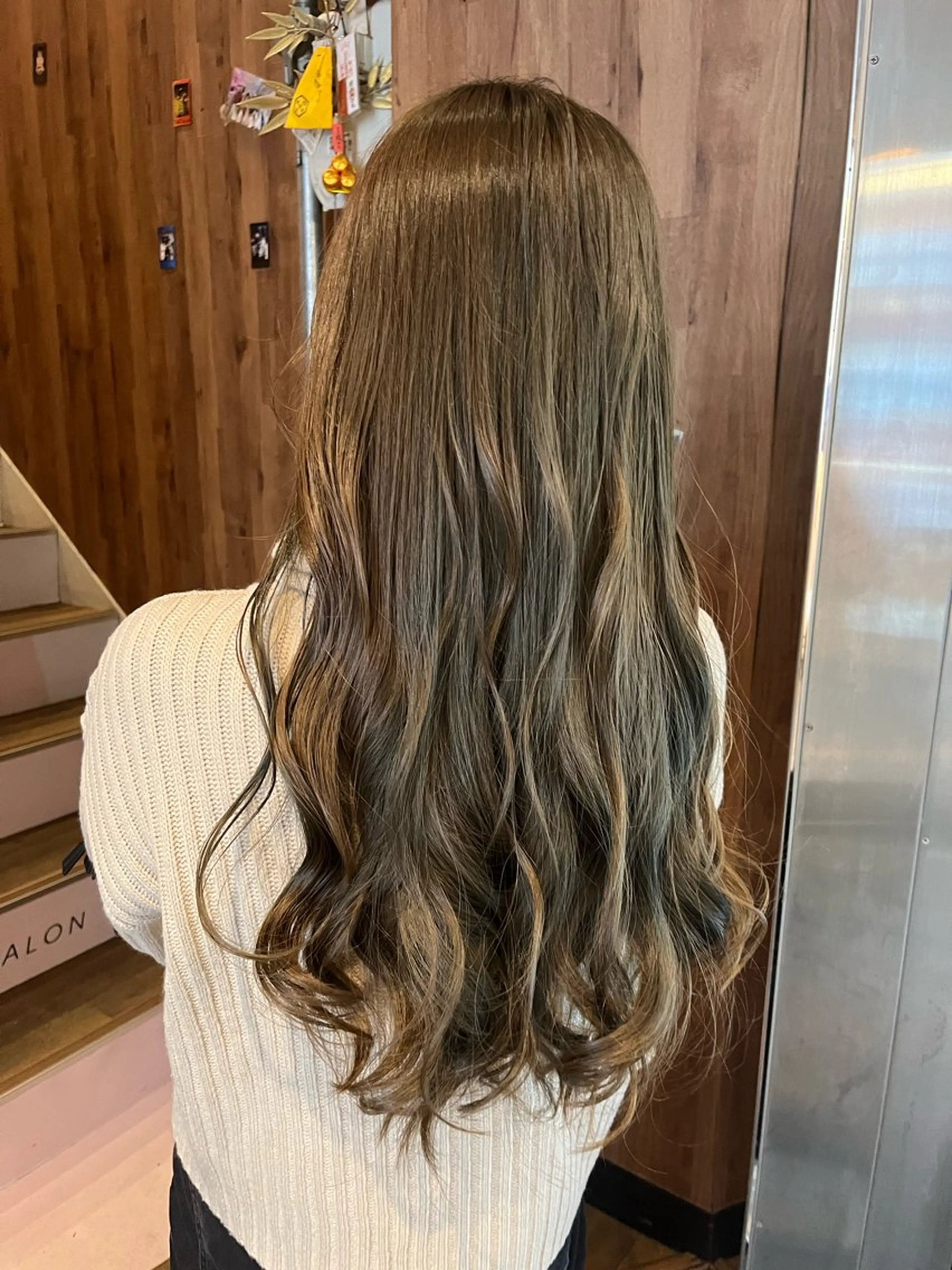 ロング カラー パーマ ヘアアレンジ アディクシーカラー 透明感カラー インナーカラー カット ヘアカラー 暗髪透明感カラー/ インナー/小島良太のヘアスタイル