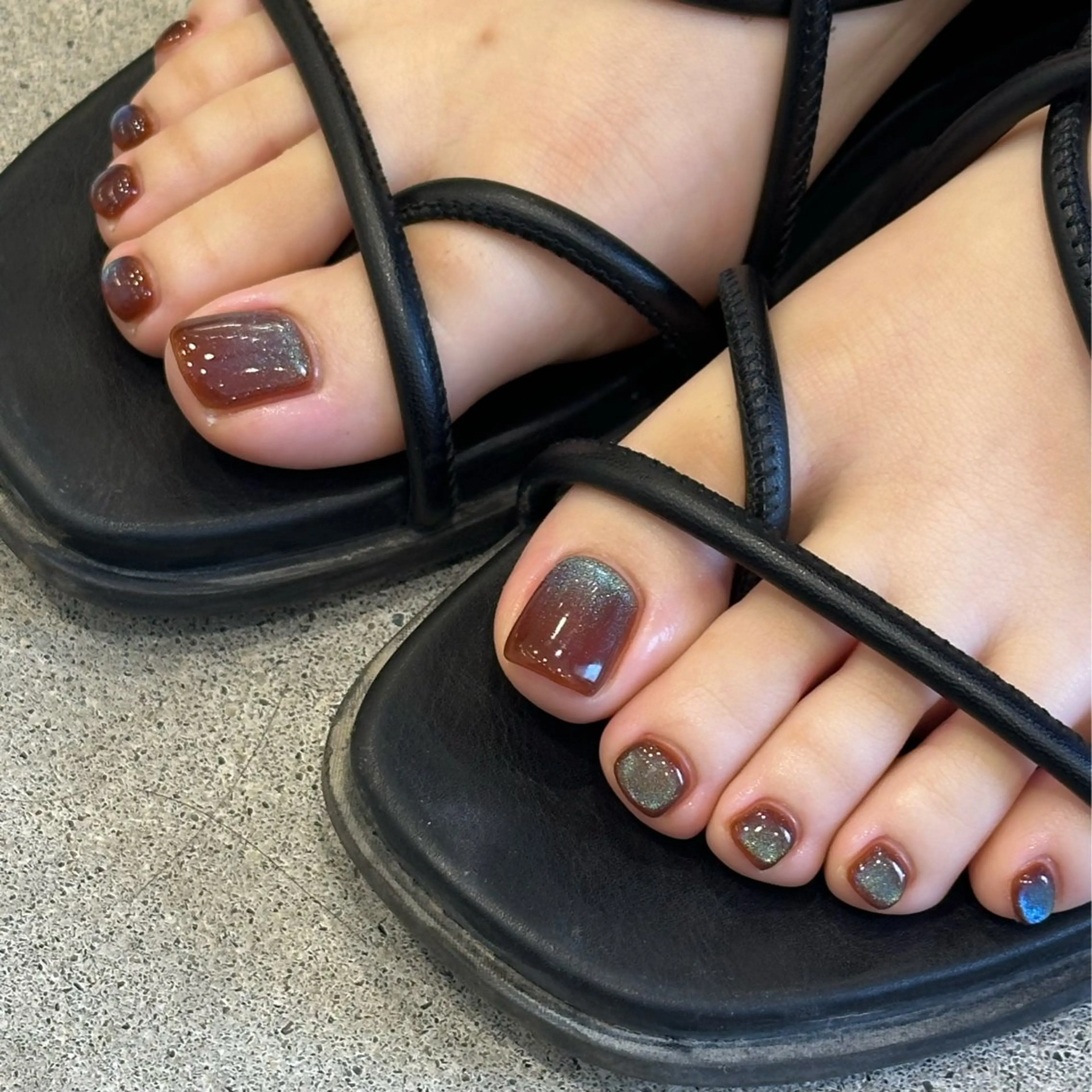 ネイル フットネイル COIN  nail hinataのネイルデザイン
