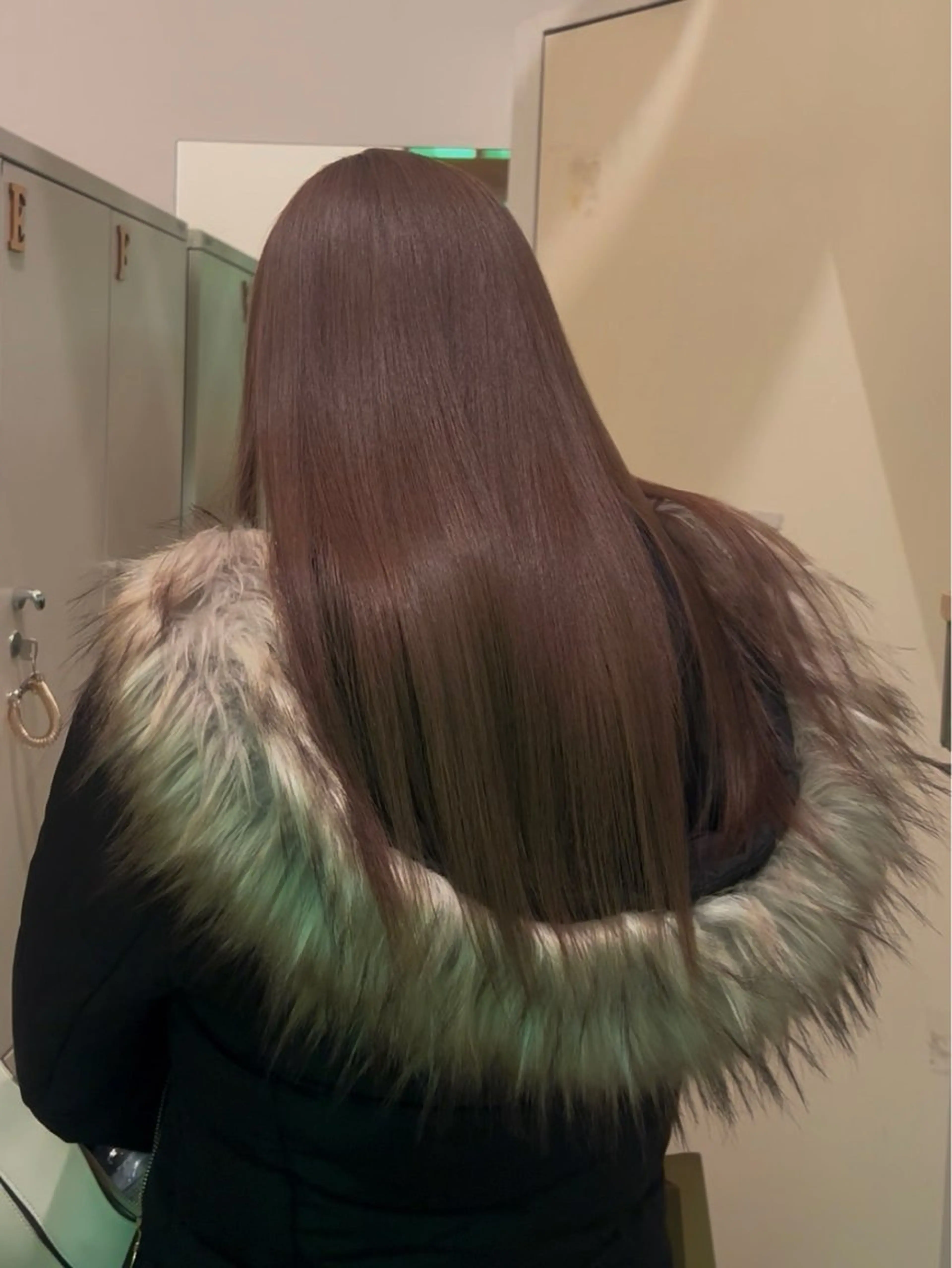 ブリーチ＋カラー＋カット＋フローディアトリートメントの写真