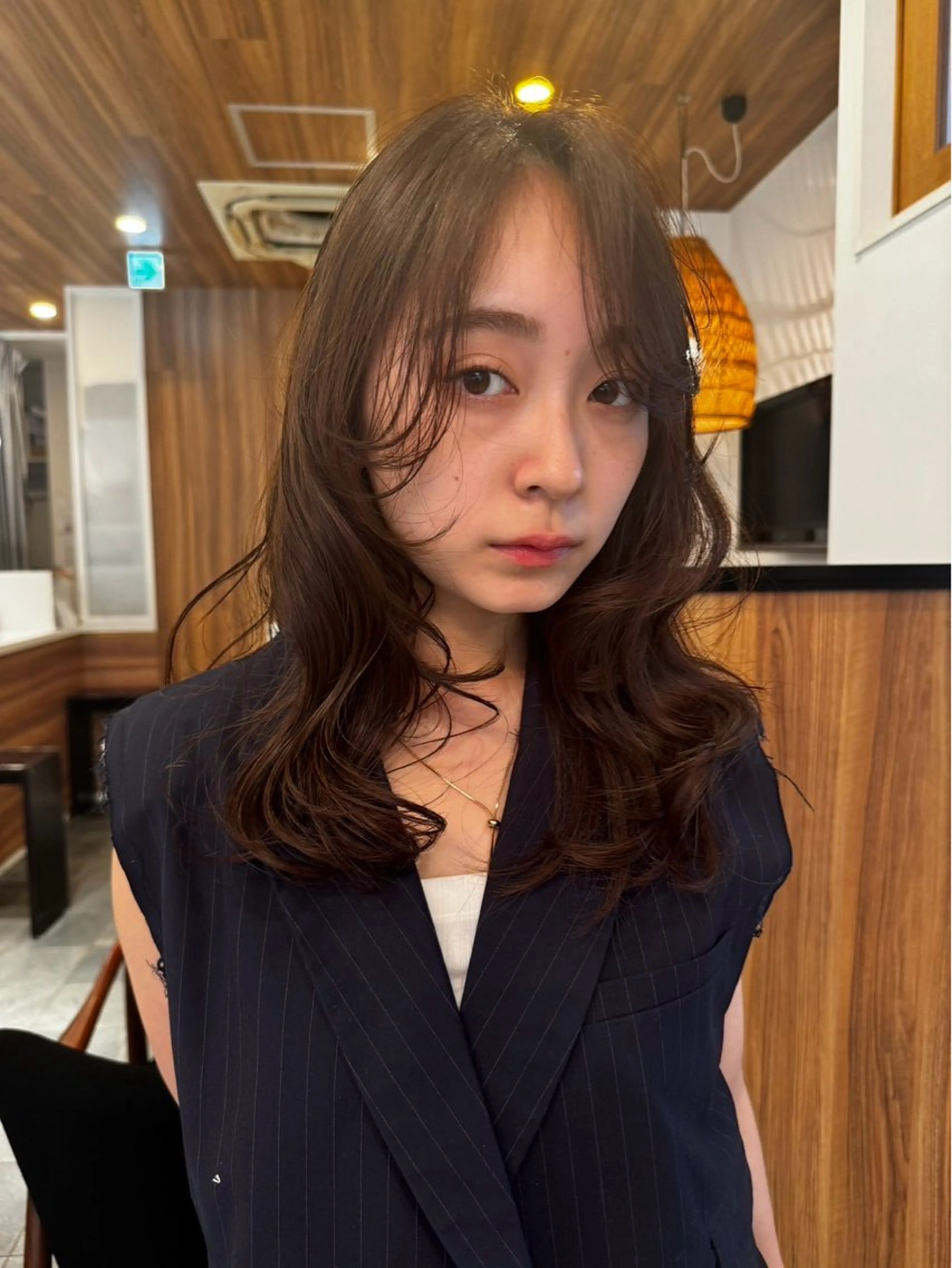 セミロング パーマ BEAUTRIUM 穂乃香のヘアスタイル