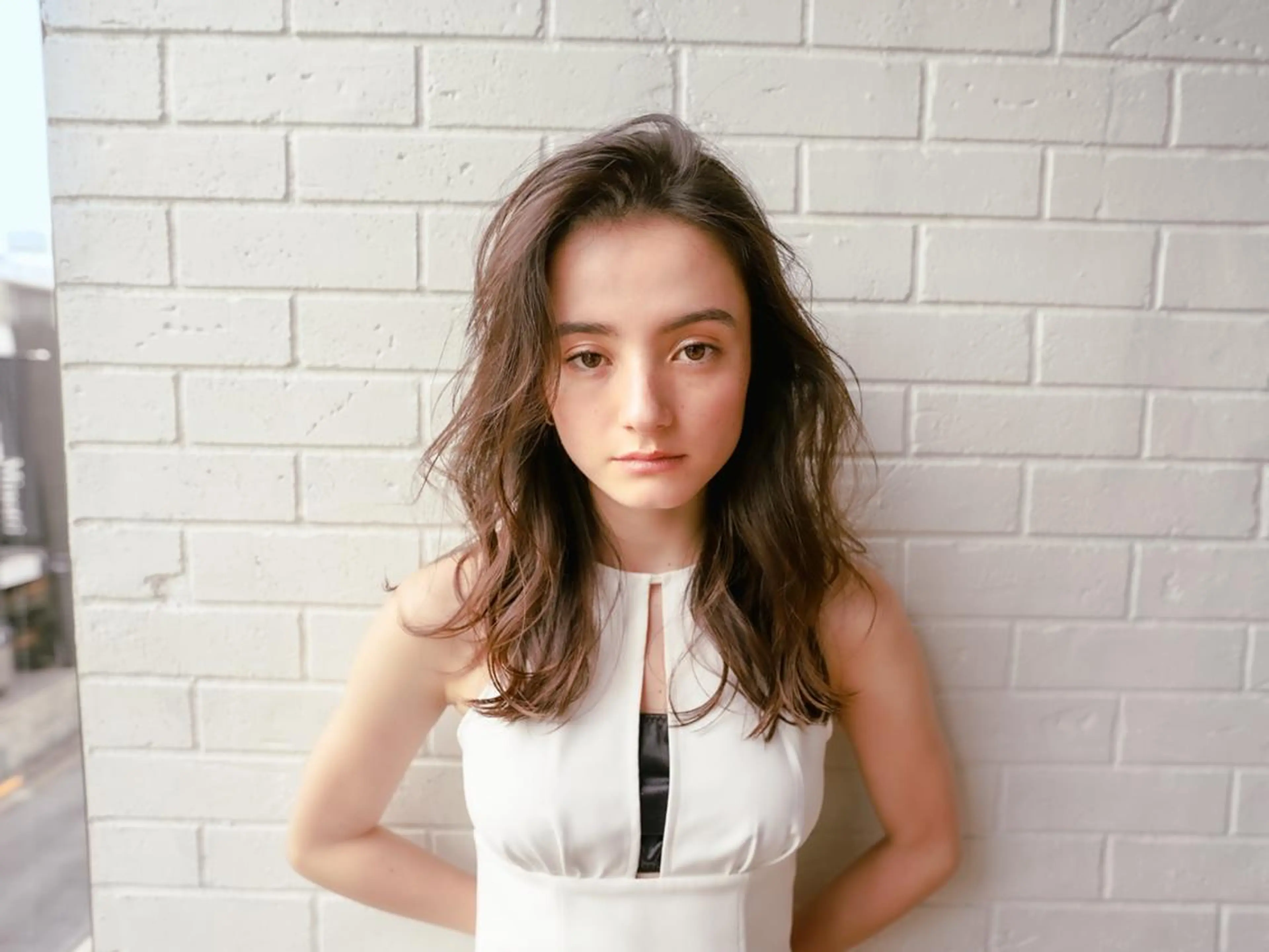 セミロング カラー パーマ ヘアアレンジ アディクシーカラー アッシュ バレイヤージュ ベージュカラー ブリーチ newi grande 横浜店のヘアスタイル