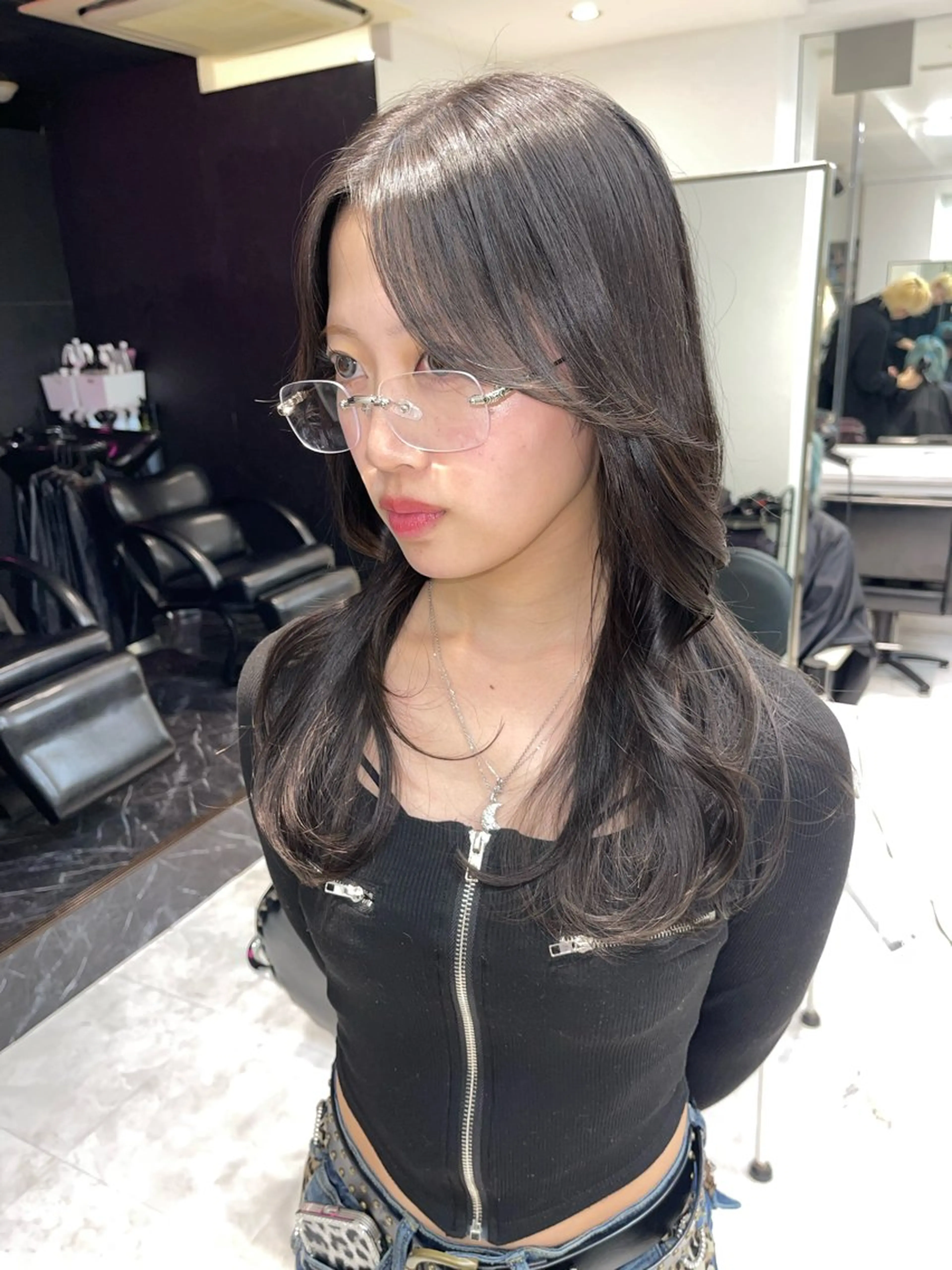 ロング カット TENSHO ハイトーンレイヤーのヘアスタイル