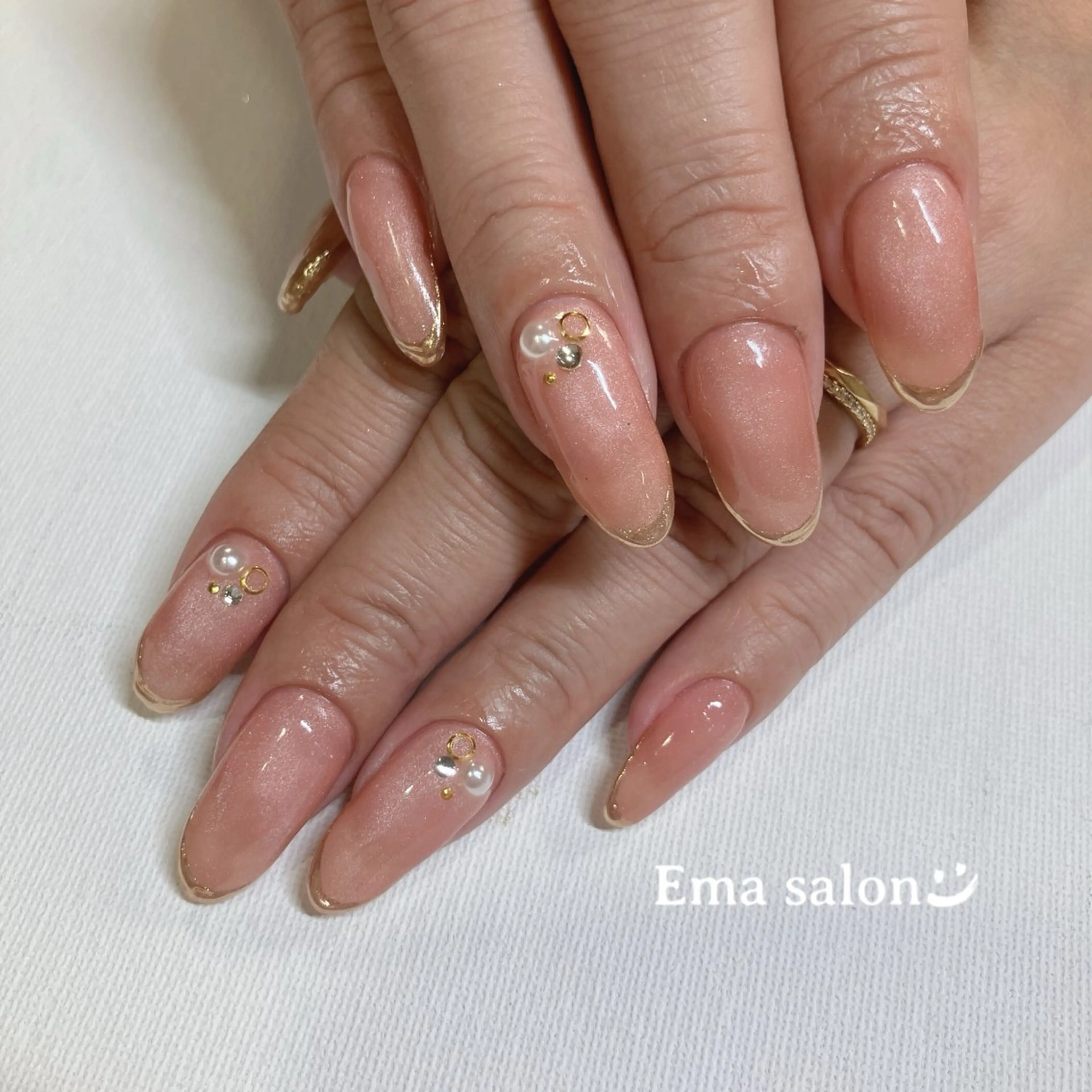 ネイル ミラーネイル ハンドネイル Ema salon satomiのネイルデザイン