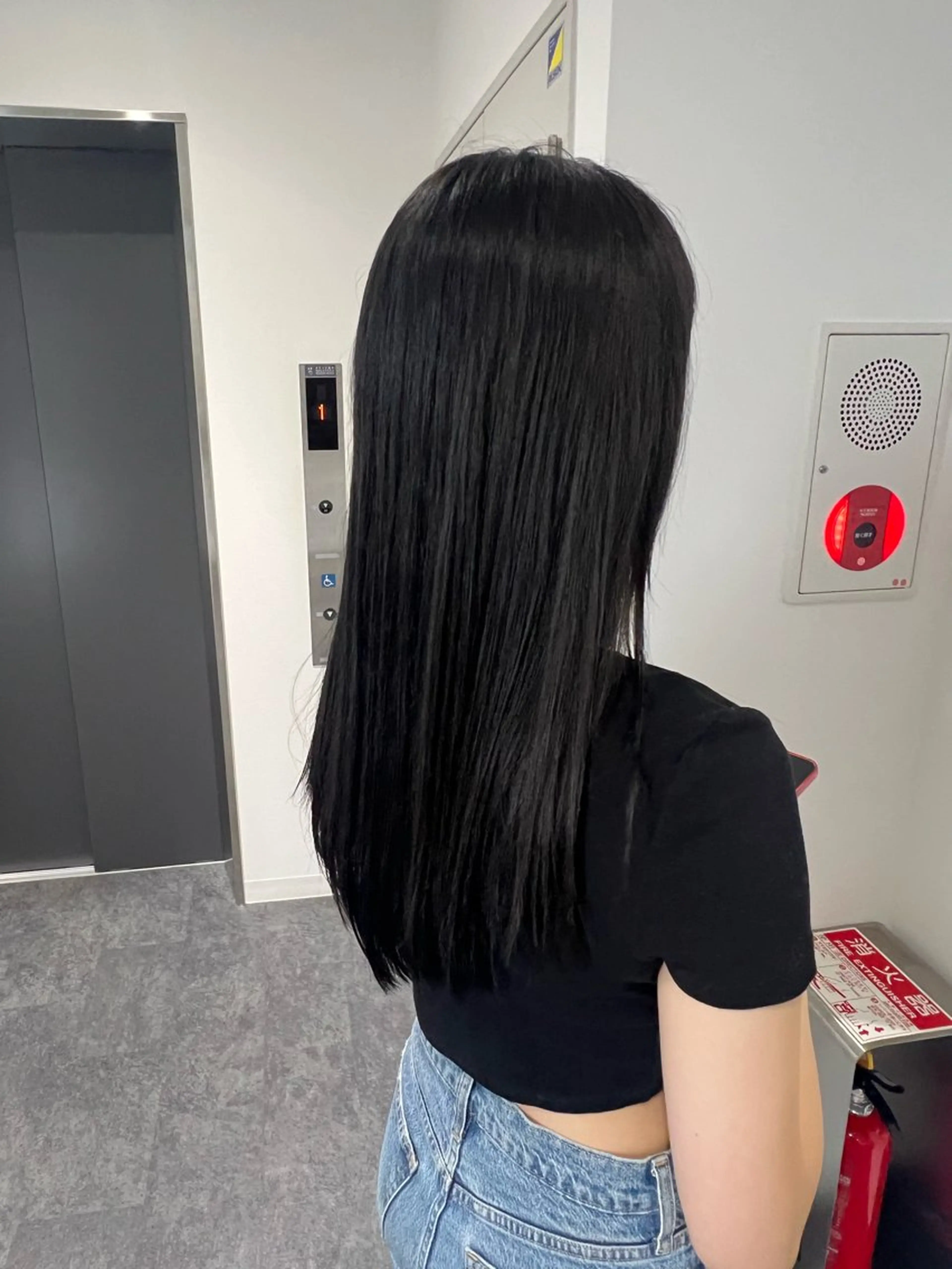 カラー 黒髪 ブルーカラー ブルーブラック ひなた-YUCCA- モデル様募集中のヘアスタイル