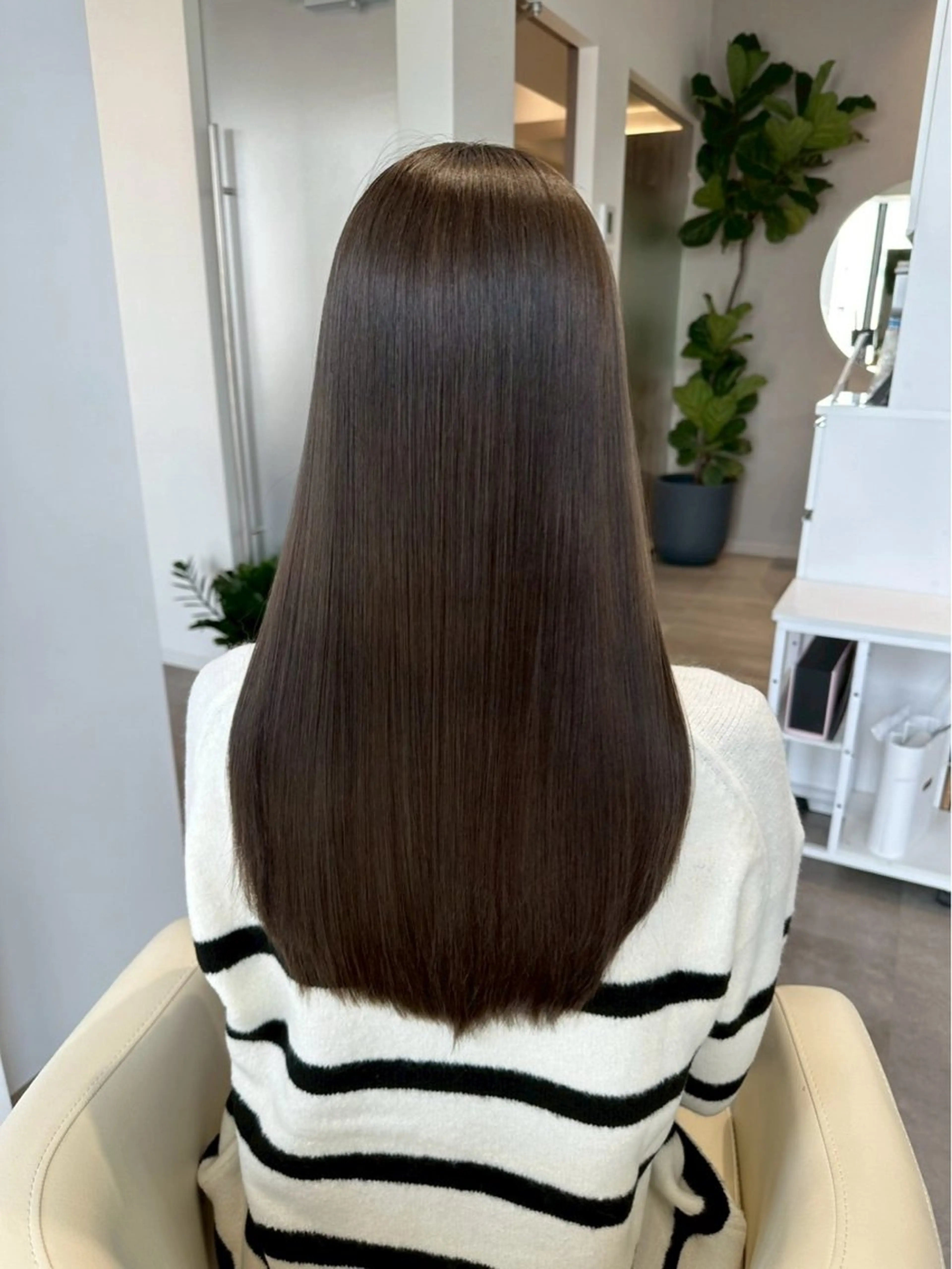 ロング カラー ヘアカラー トリートメント 髪質改善Symbols池袋所属・女性髪質改善美容師 ユウキのヘアスタイル