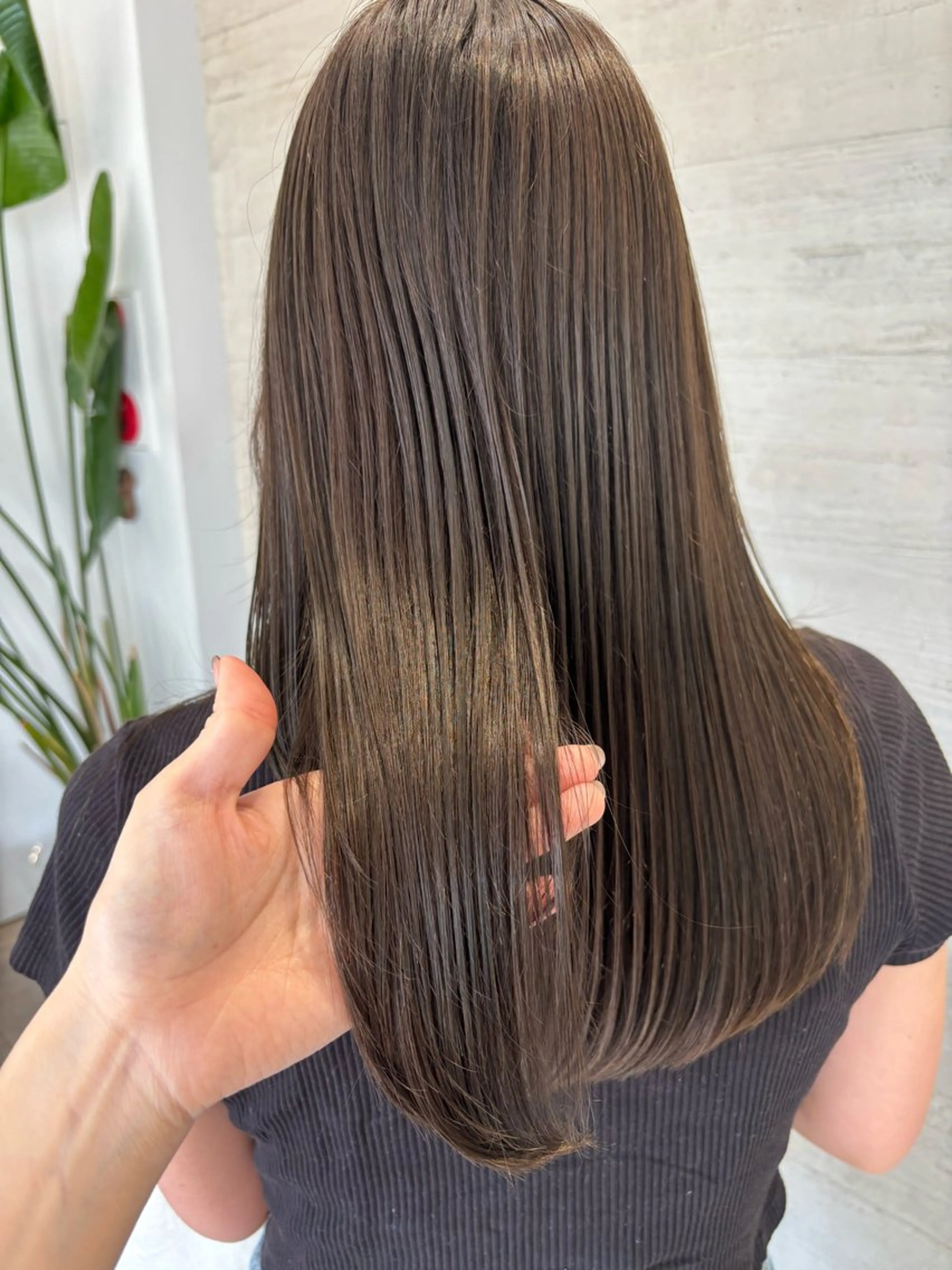 ミディアム カット ヘアカラー トリートメント NEST by chord （ネストバイコード）所属・🤍関根 朋香🤍のヘアスタイル