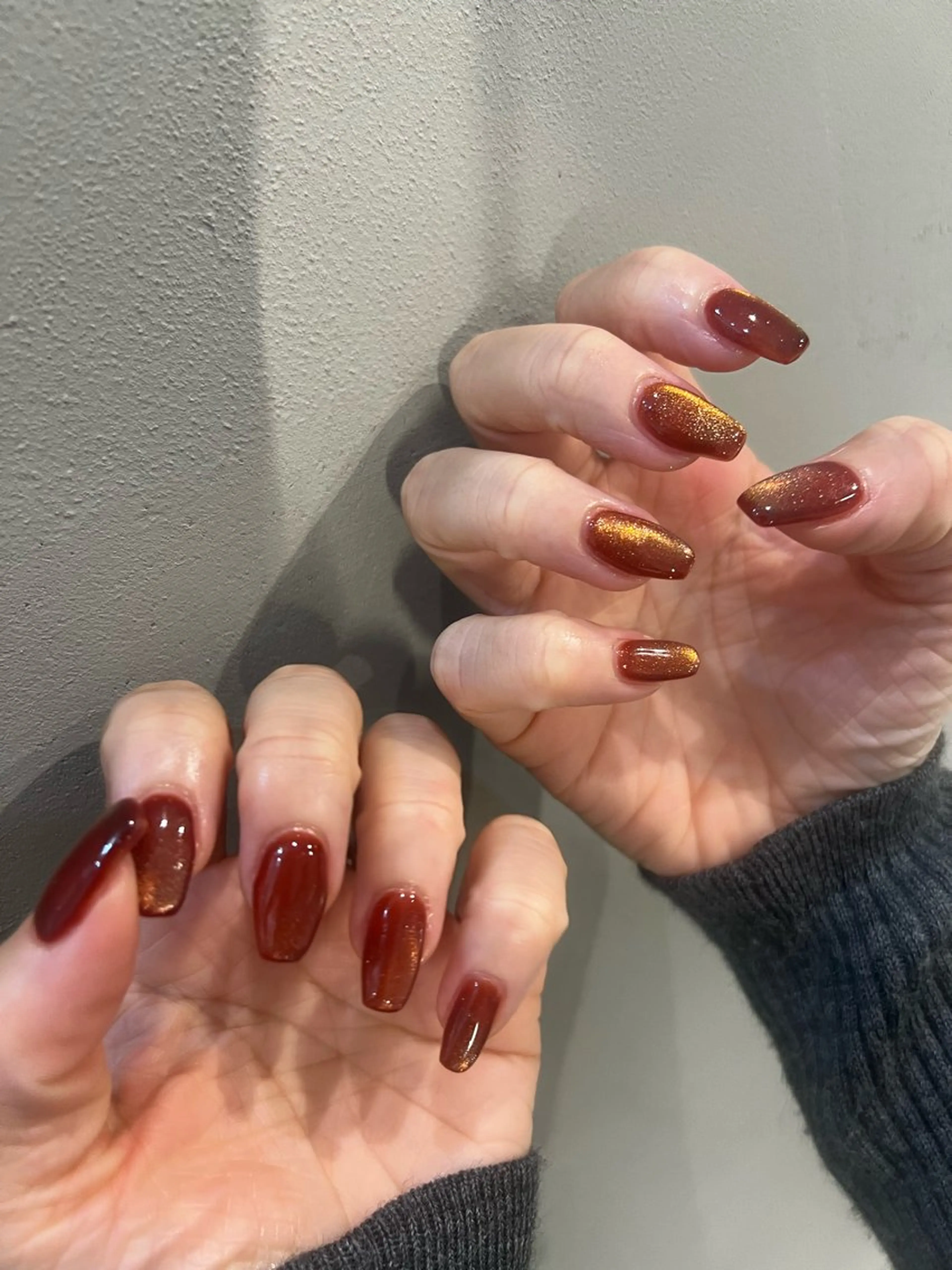 ネイル マグネットネイル ニュアンスネイル ハンドネイル LAKATOCCA ..hidemiのヘアスタイル
