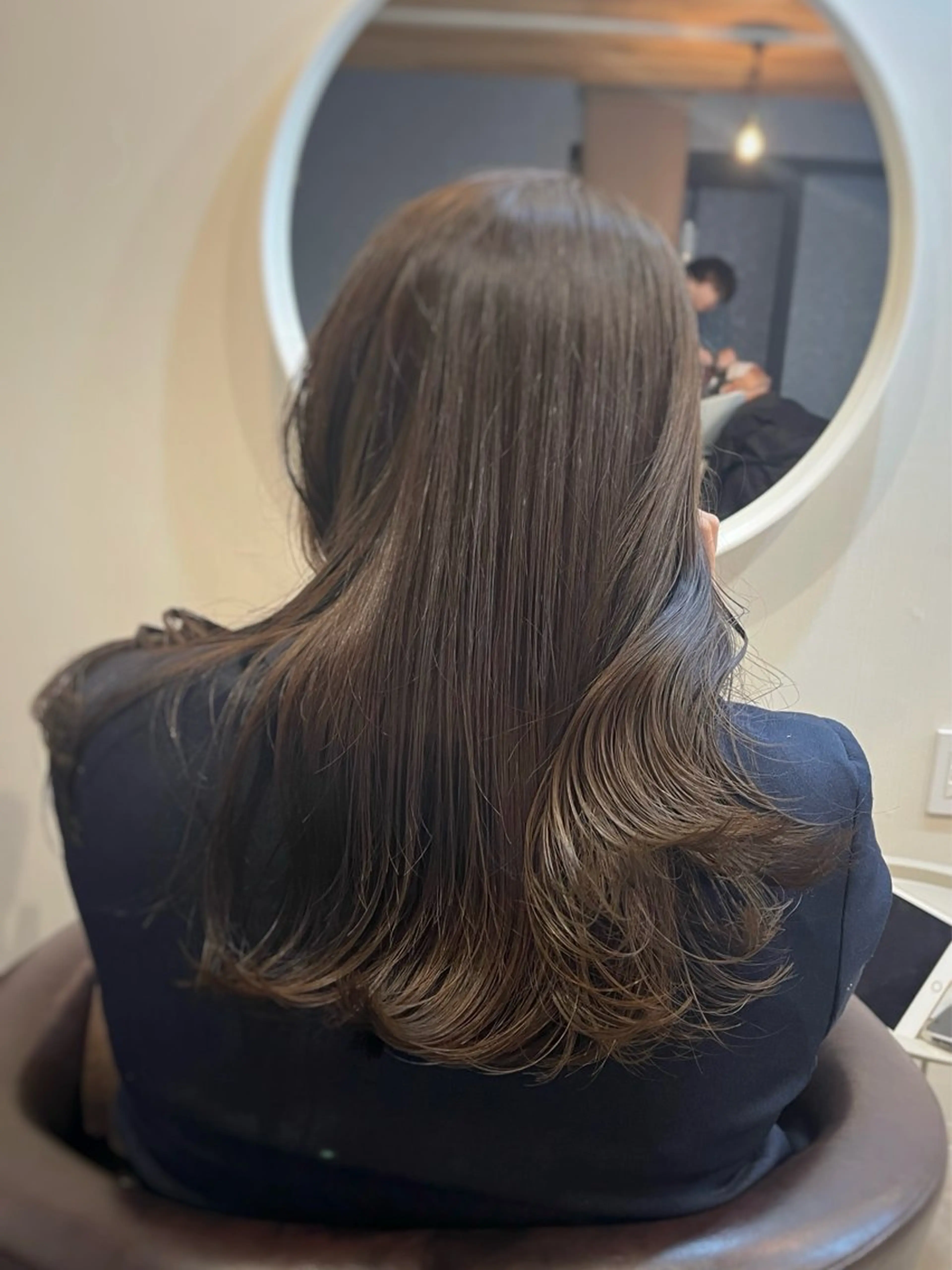 セミロング カラー ベージュカラー オリーブベージュ カット ヘアカラー トリートメント 下石怜子/レイヤー/ 透明感カラーのヘアスタイル