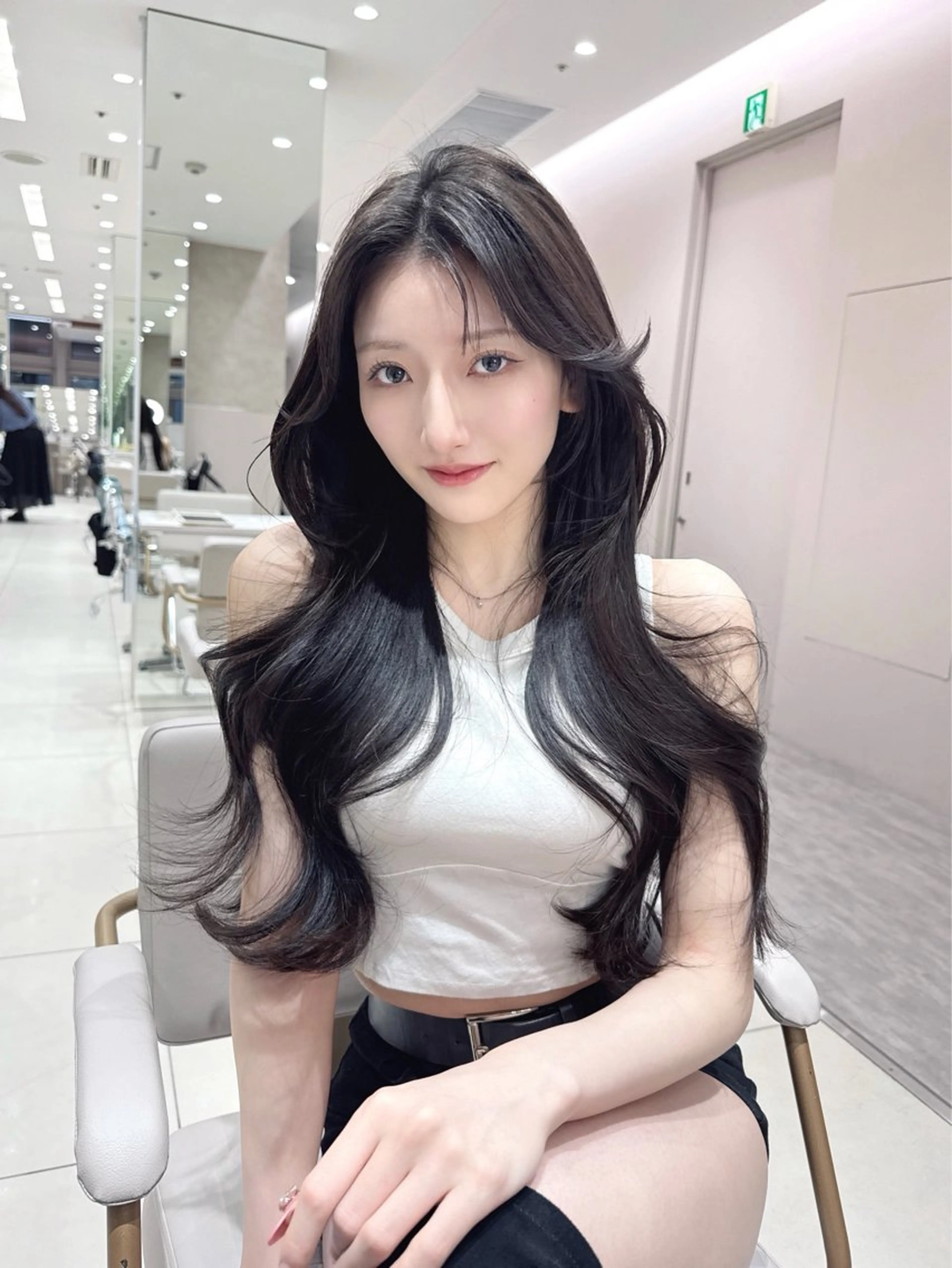 セミロング カラー カット ヘアカラー トリートメント ヘッドスパ ヘアセット 韓国ヘア/レイヤー/ 顔まわり/りょーとのヘアスタイル