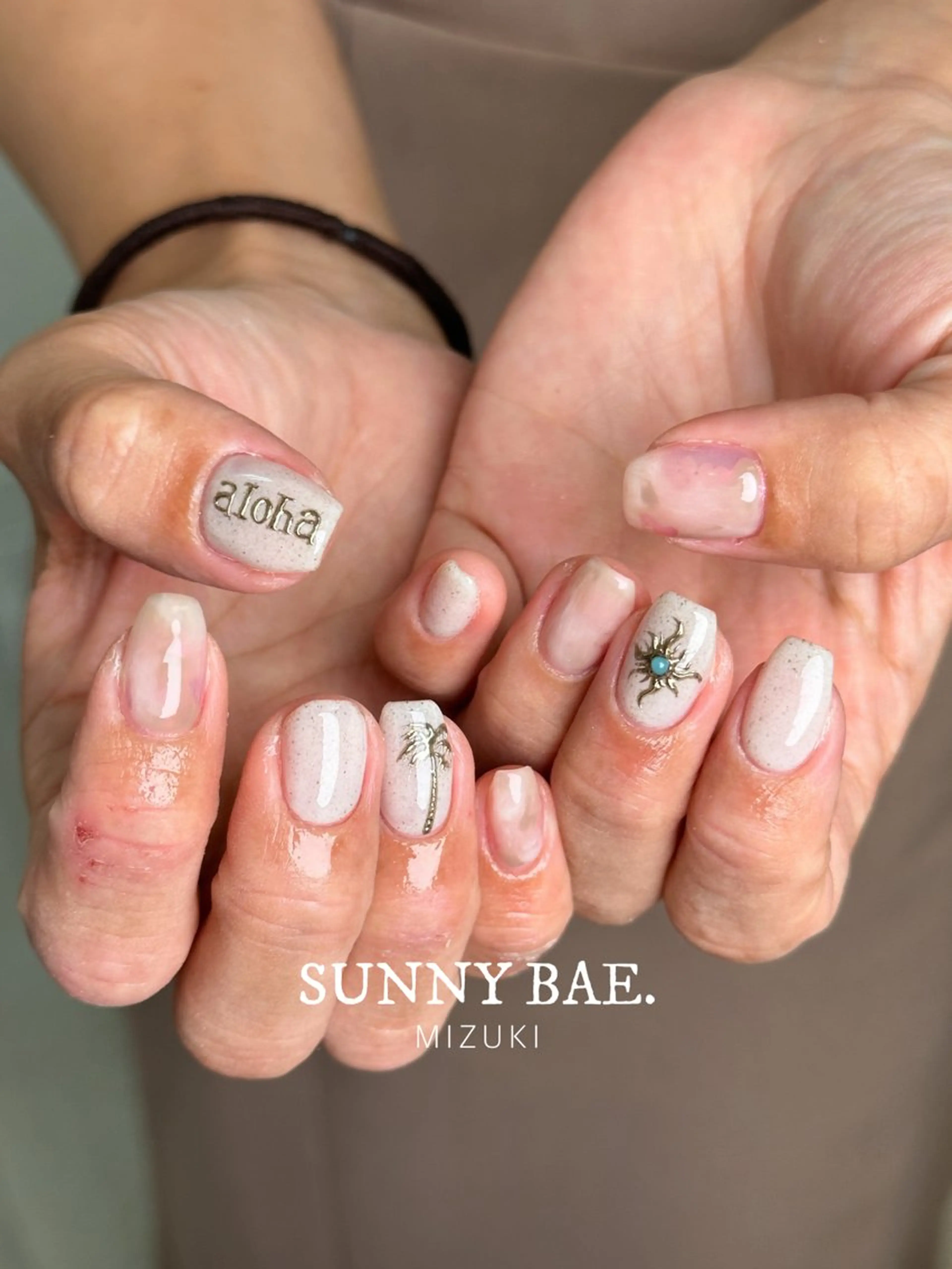 ネイル ミラーネイル ハンドネイル SUNNY BAE. 🌼MIZUKIのネイルデザイン