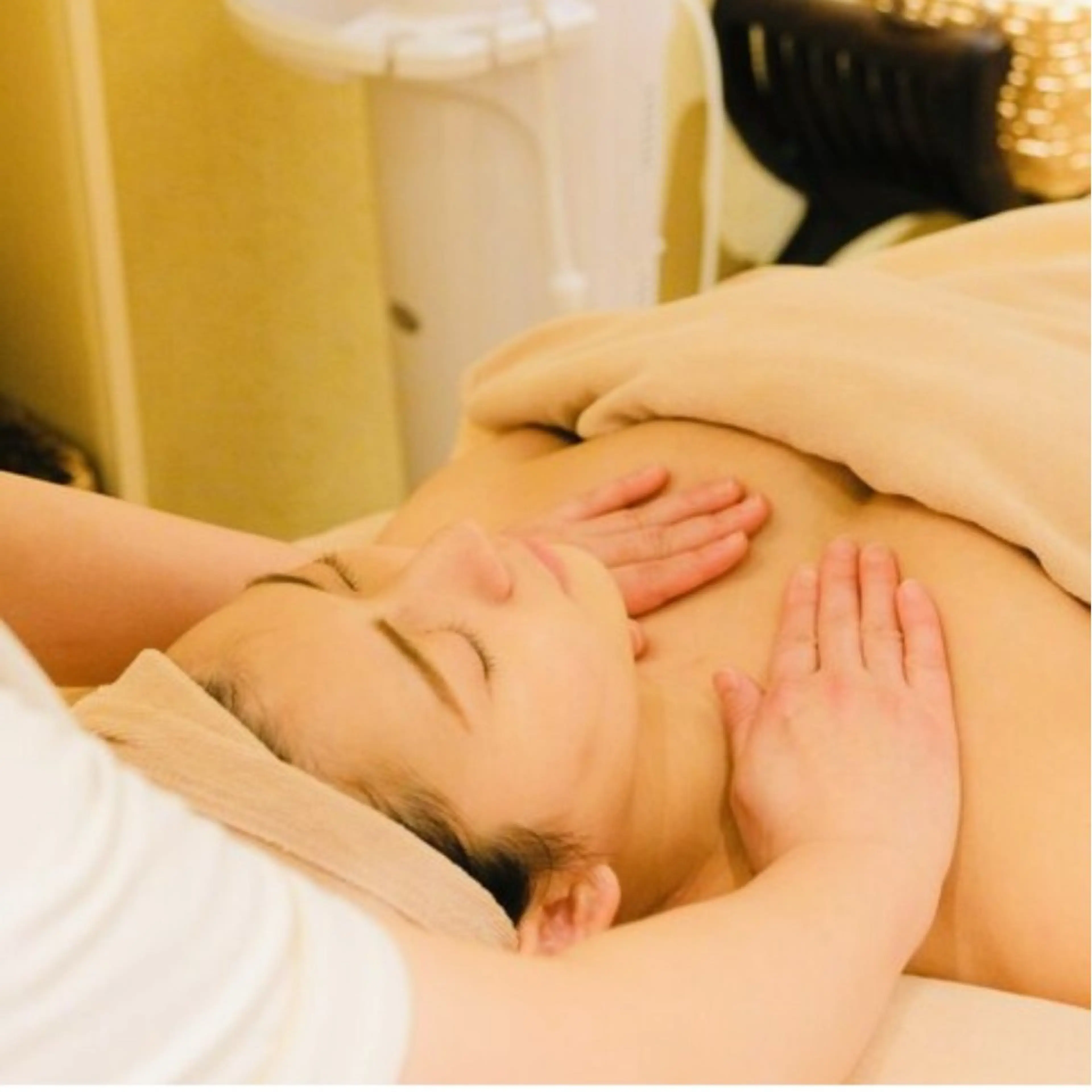 プルンプァン北千住店所属・元吉 りなのエステ・リラクイメージ