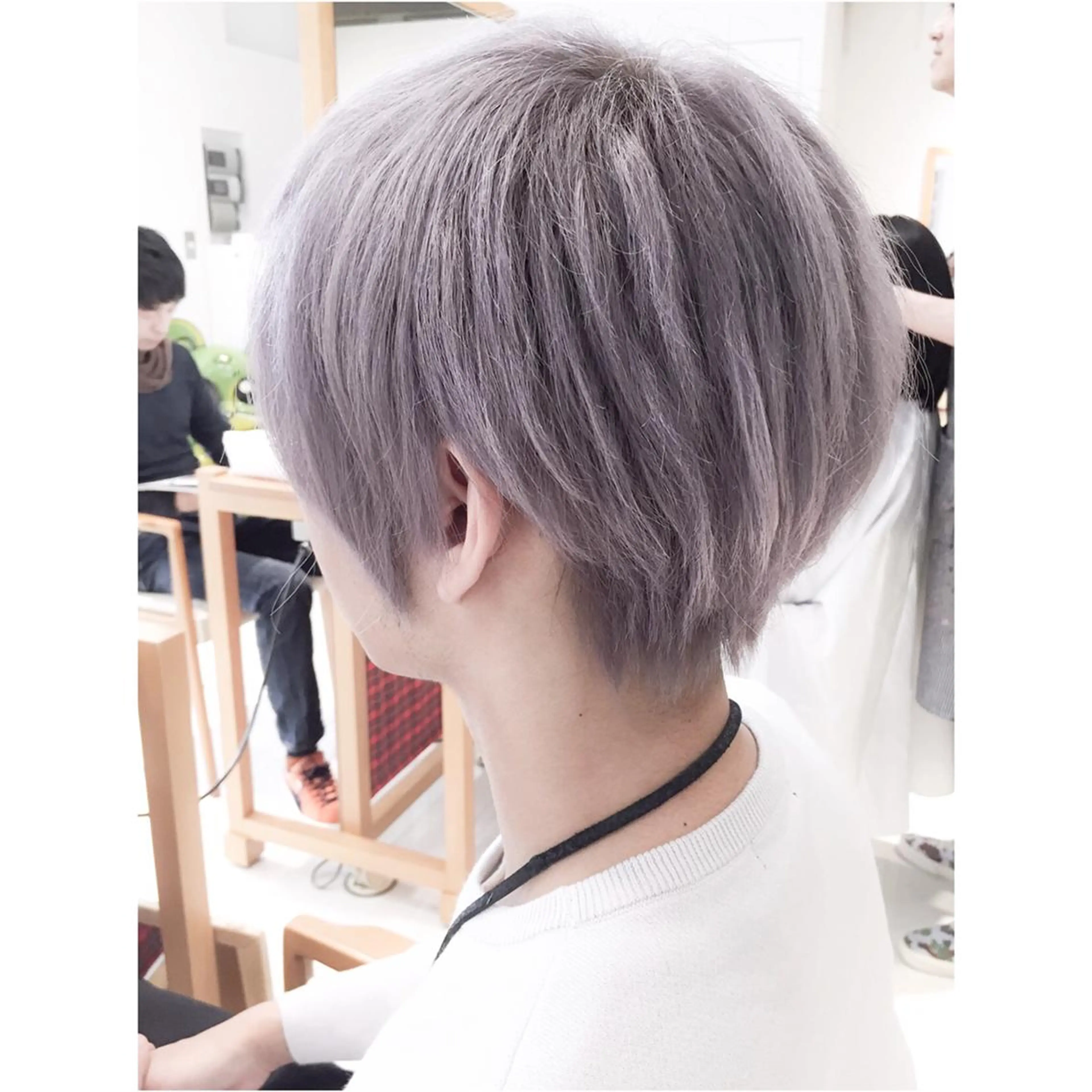 ショート カラー ヘアアレンジ メンズ メンズブリーチ メンズ韓国風 韓国マッシュ マッシュ ツーブロック 𝐑𝐈𝐍𝐊𝐀 🐷🖤のヘアスタイル