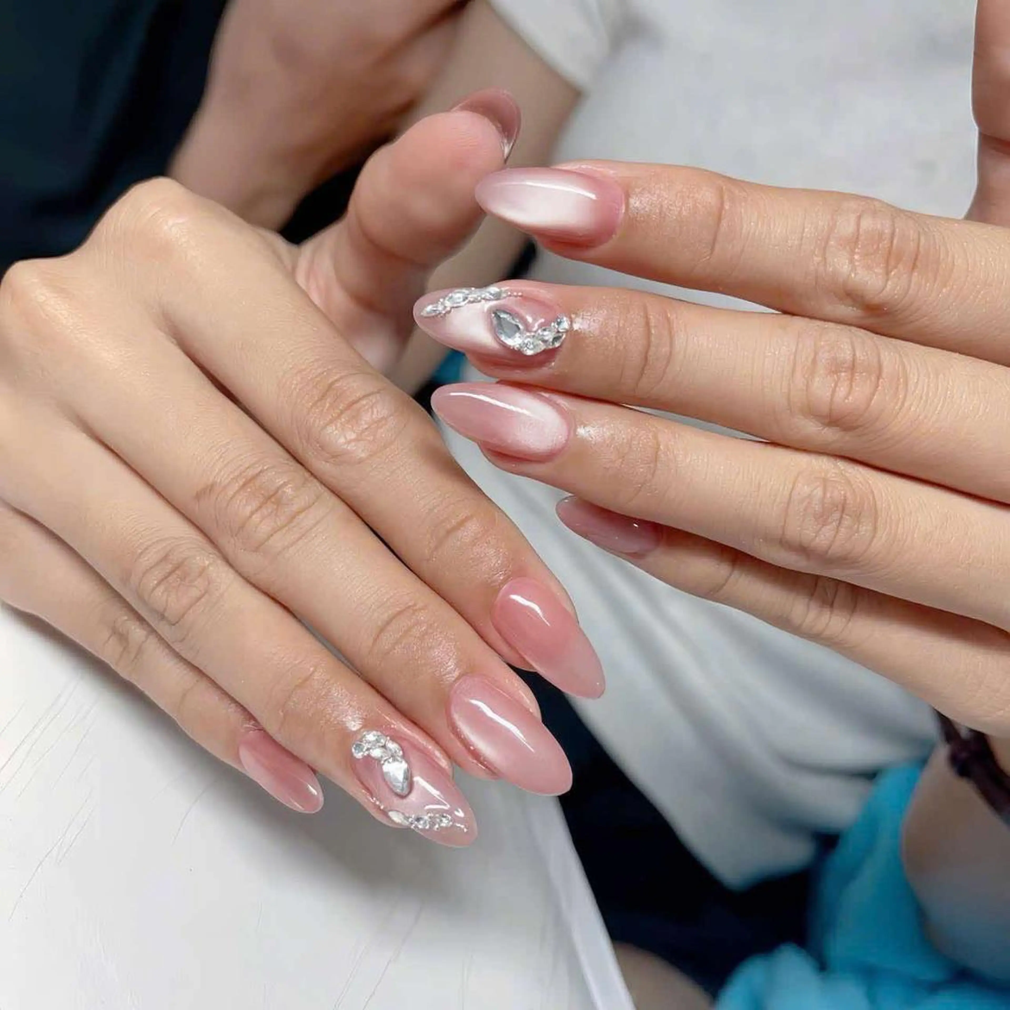 ネイル アートネイル ピンク ハンドネイル ヒユ ビューティーのネイルデザイン