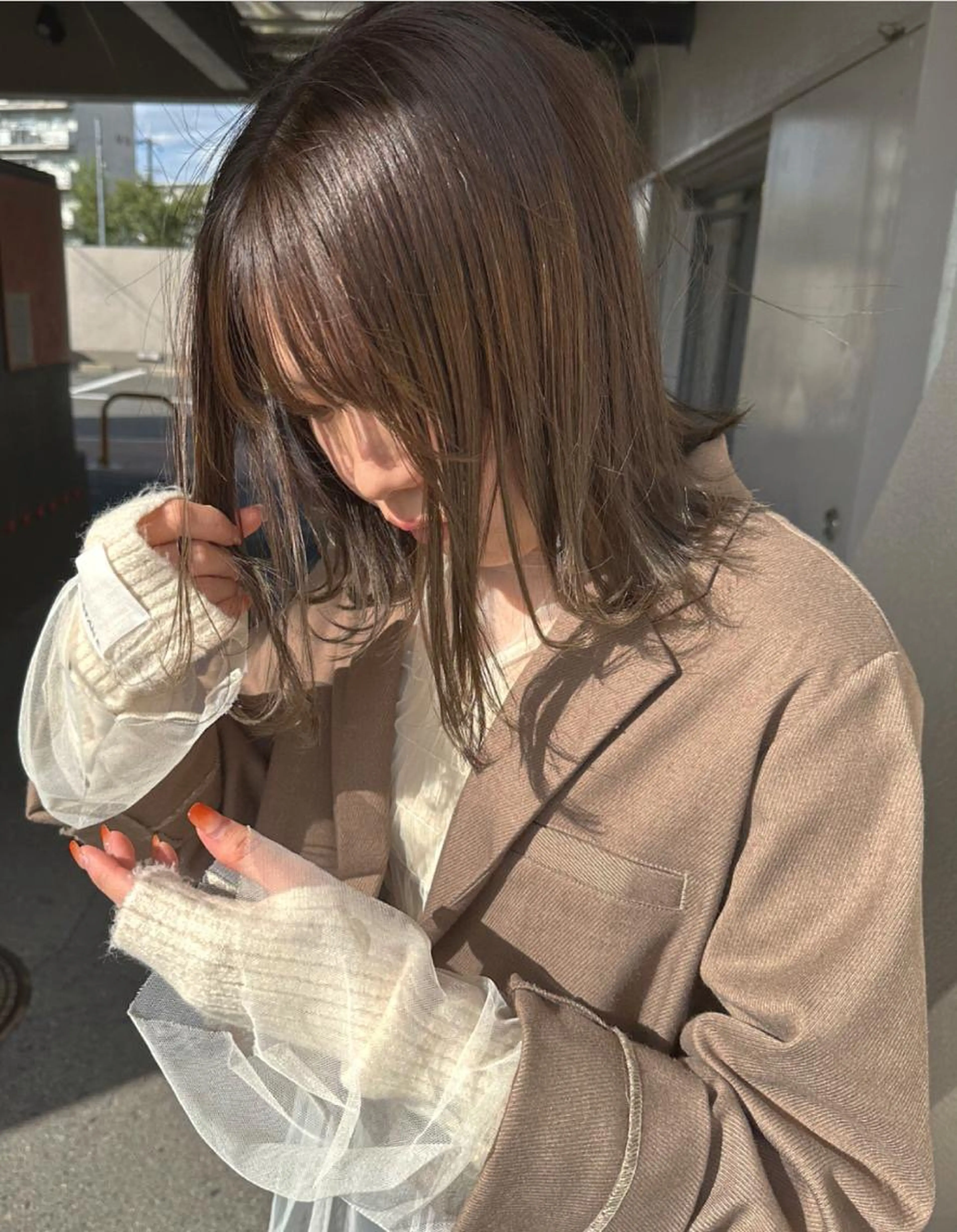 ミディアム カット ヘアカラー Hairs Gallery所属・透明感カラー✨南 津麦のヘアスタイル