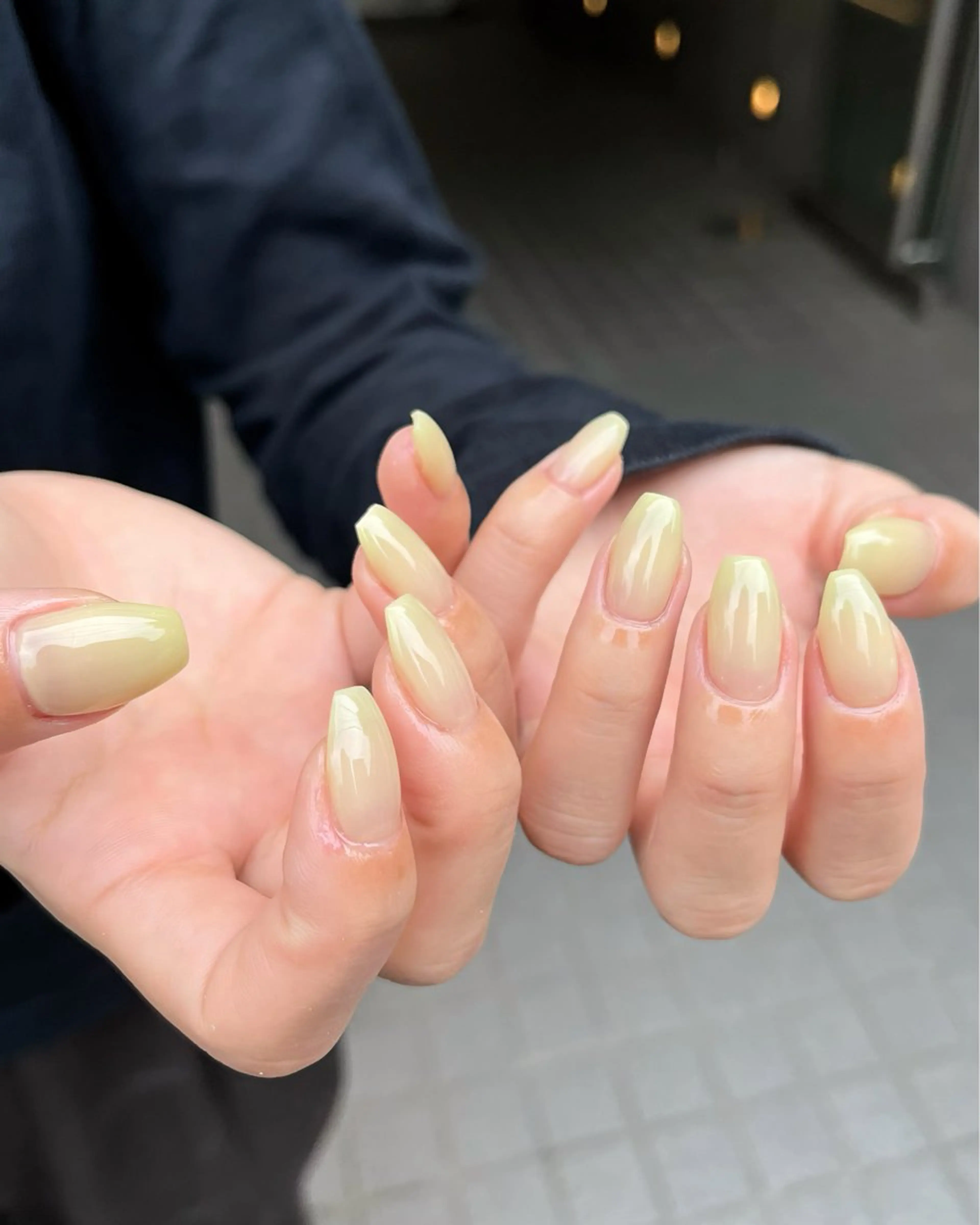ネイル チークネイル フラッシュネイル ハート 水色 ミラーネイル ハンドネイル ハンドケア 🫧OPELIA NAIL渋谷🫧のネイルデザイン