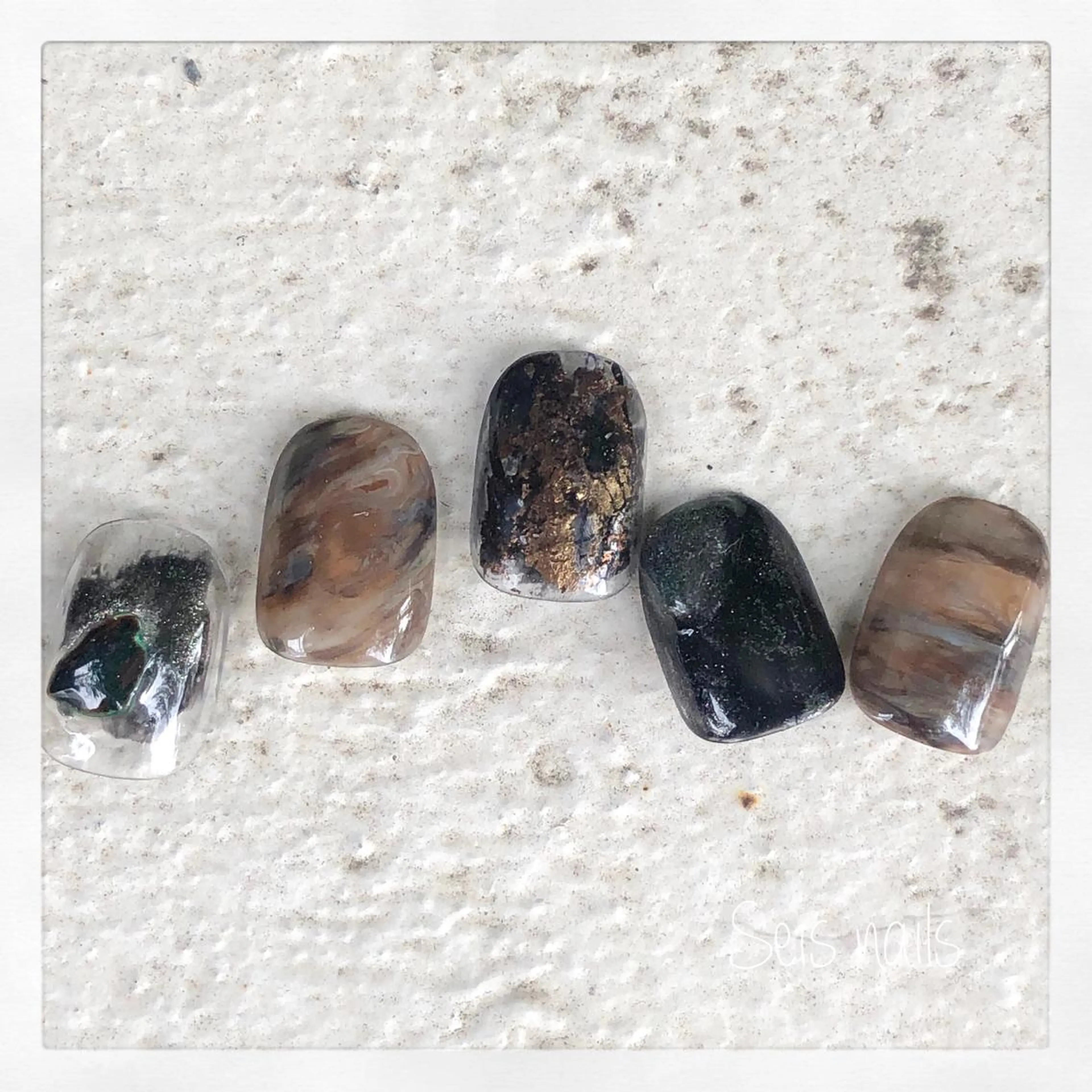 ネイル ハンドネイル Seis Shihoのネイルデザイン