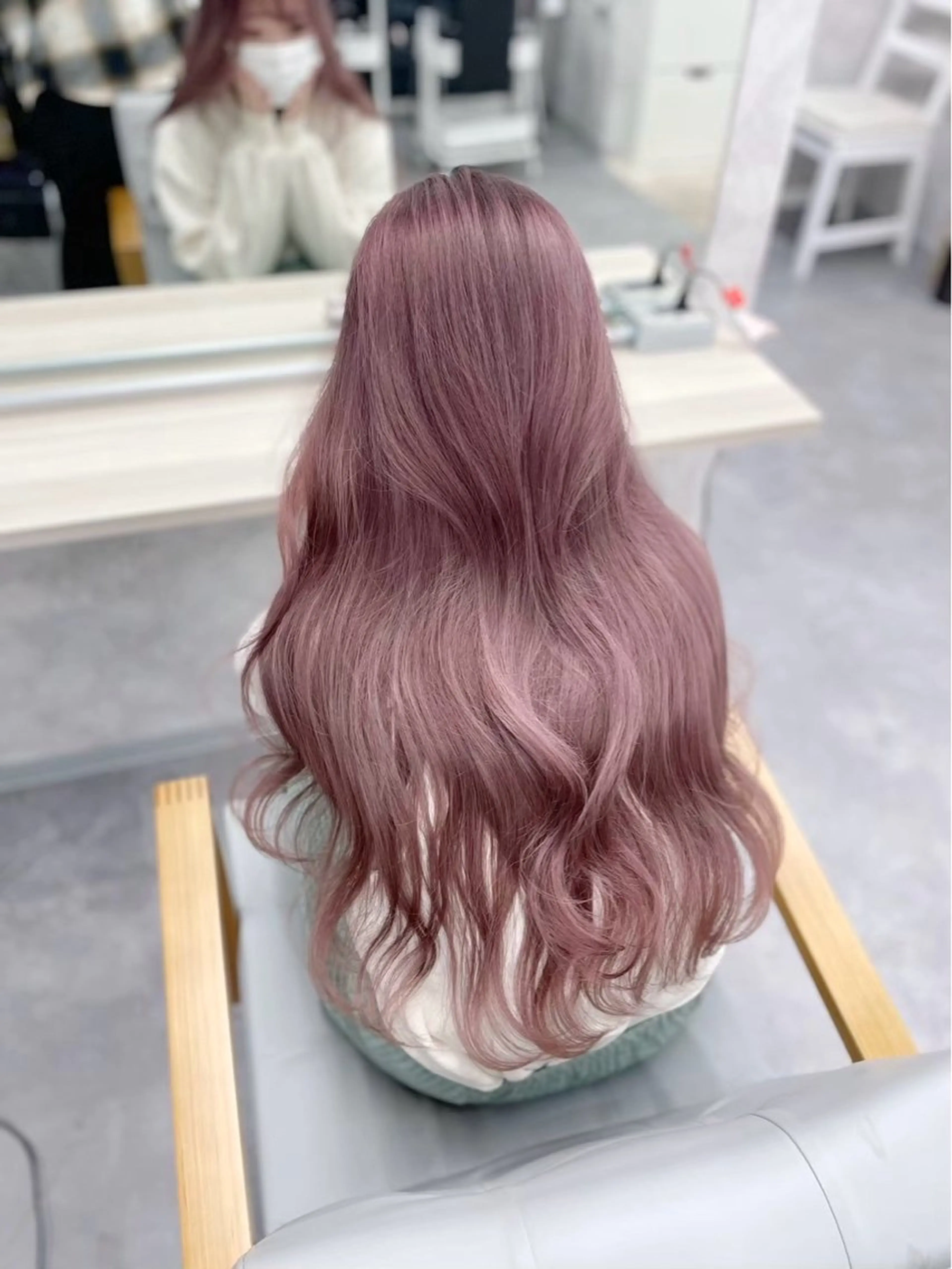 ロング カラー トレンドピンク 秋カラーRIKU🎈のヘアスタイル