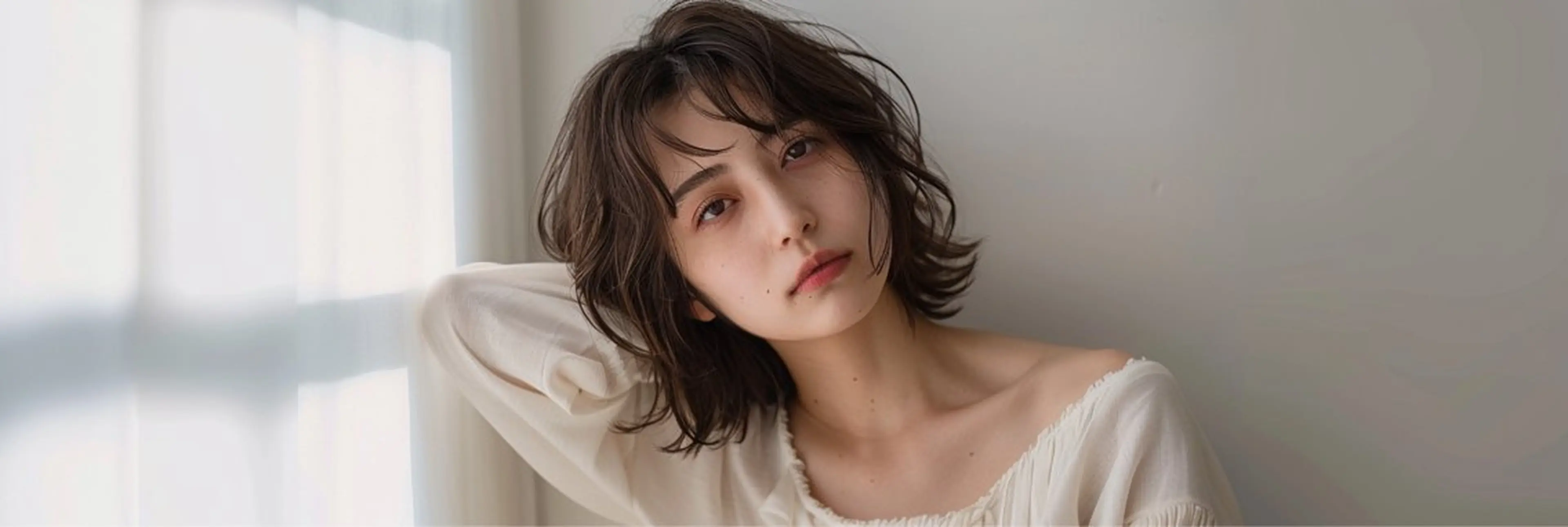 ミディアム カラー ミディアムパーマ バレイヤージュ ブリーチ ケアブリーチ ダブルカラー カット ヘアカラー トリートメント 店長 奈須 雄紀のヘアスタイル