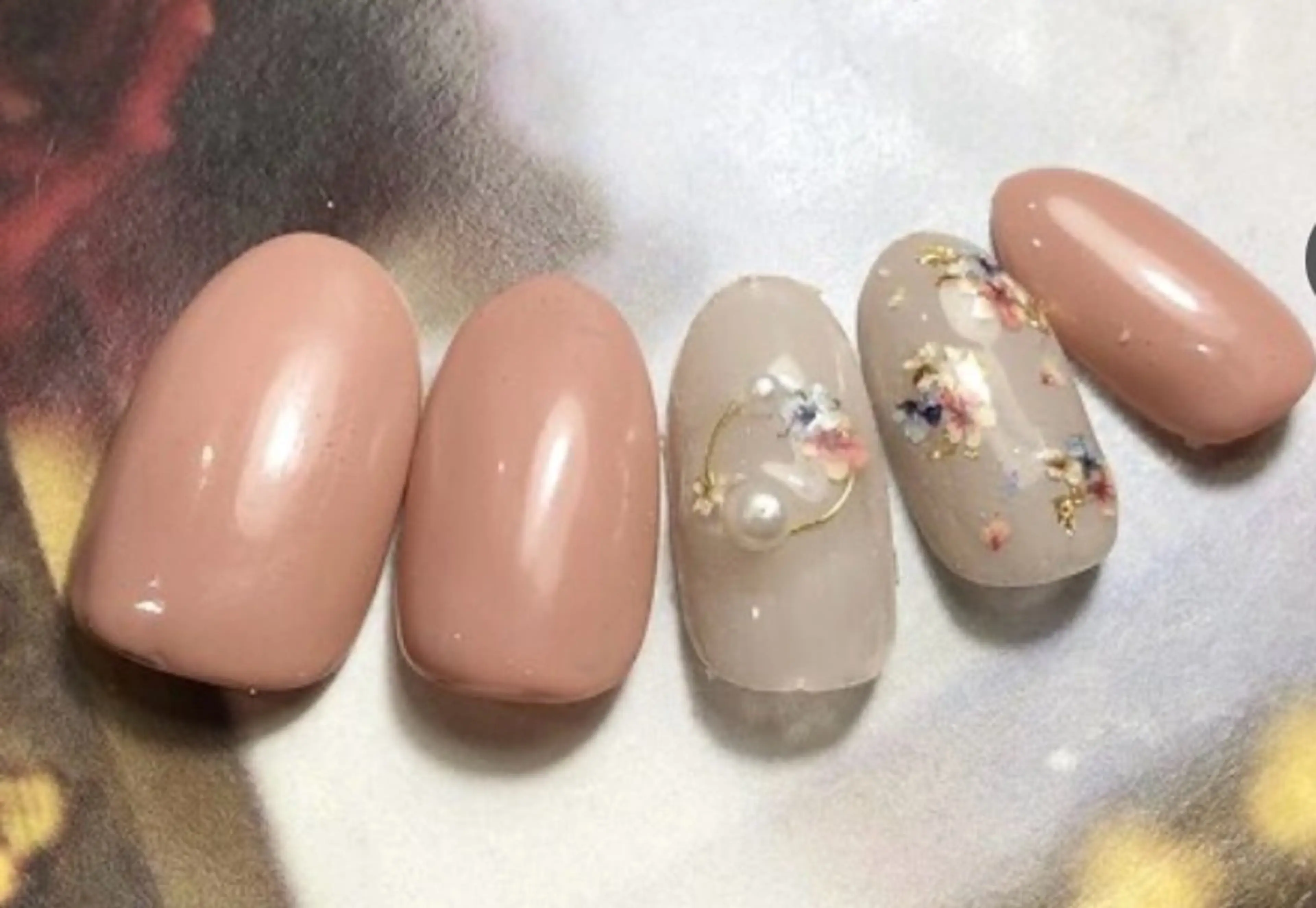 ネイル Nest 岩崎のネイルデザイン