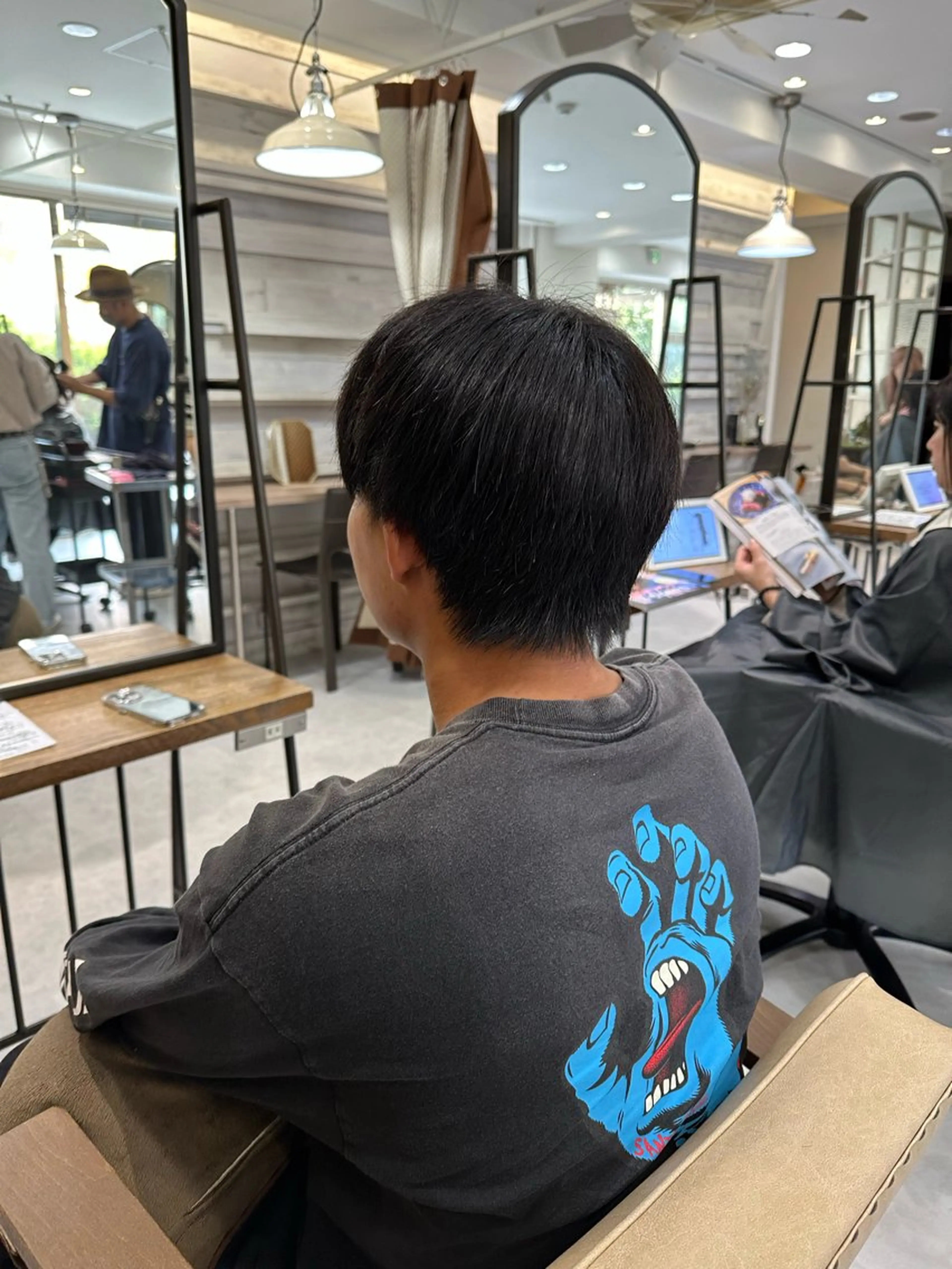 ショート カラー メンズ ヘアカラー 髪質改善AUSTIN登戸所属・野村 一花 / 暖色 カラー / Wカラーのヘアスタイル