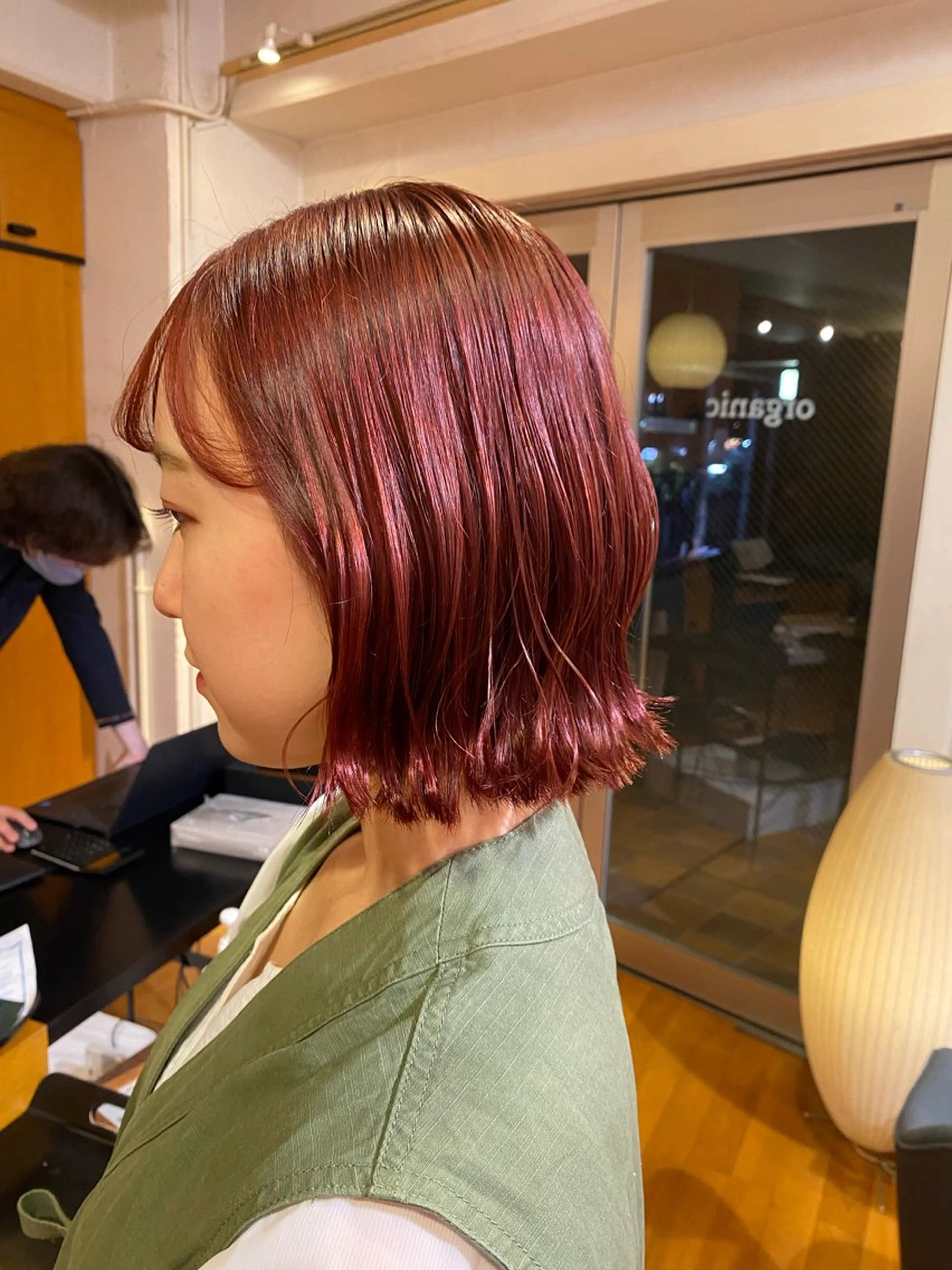 ミディアム カラー ブリーチ ダブルカラー ブリーチなしカラー ピンクカラー miyu ボブモデル募集中のヘアスタイル