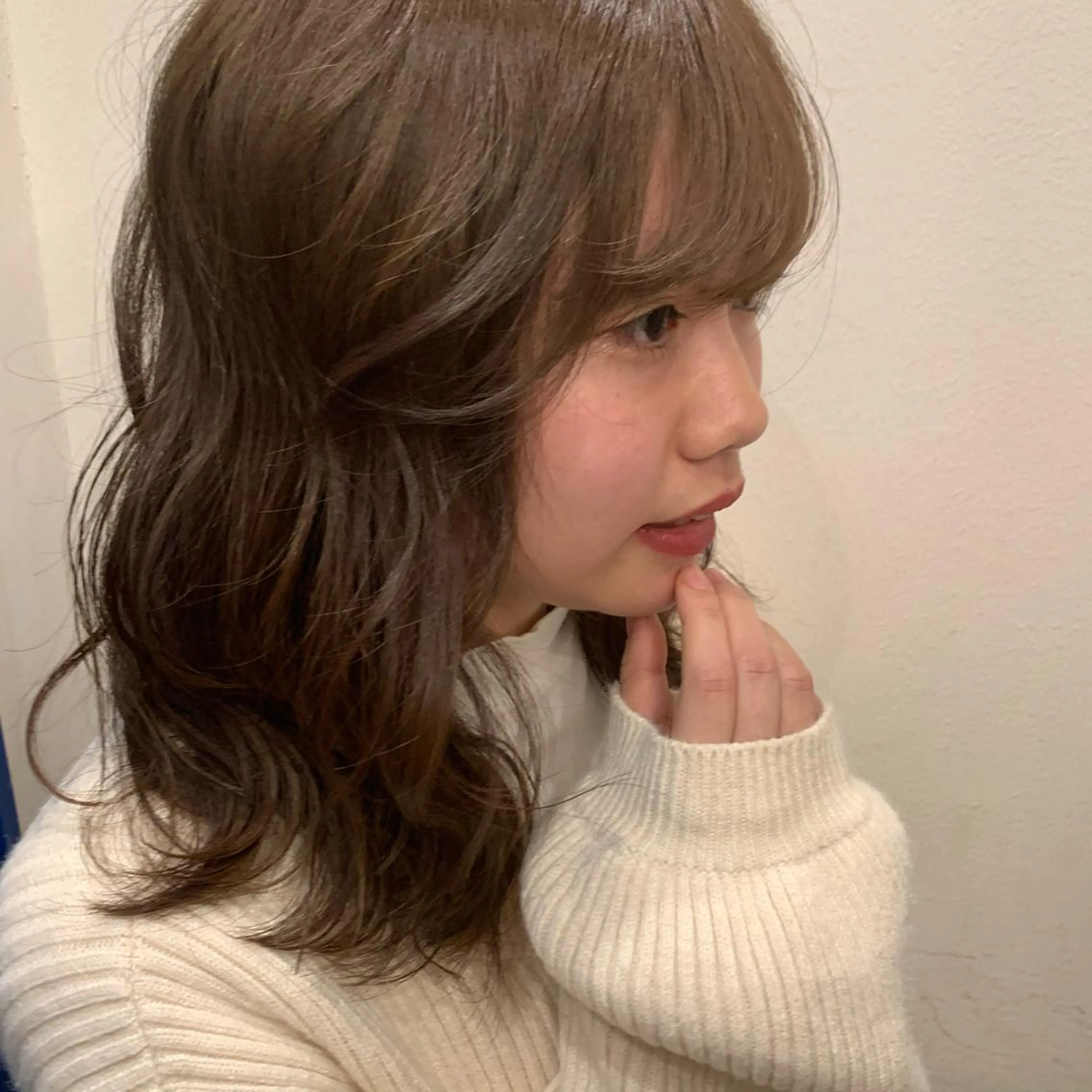セミロング カラー hair & fashion shiomi H 【ヘアー アンド ファッション シオミエイチ】所属・堀尾 愛莉のヘアスタイル