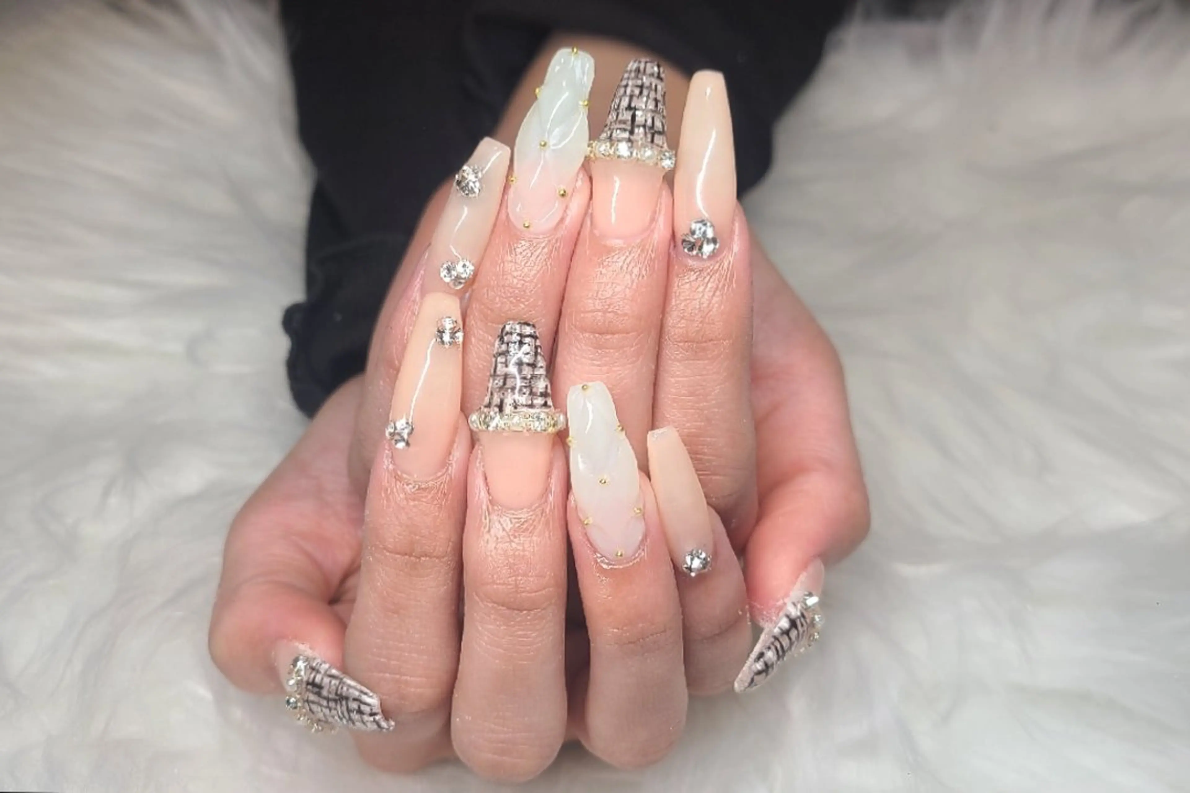 ネイル ツイードネイル ハンドネイル Ravissy Nailのネイルデザイン