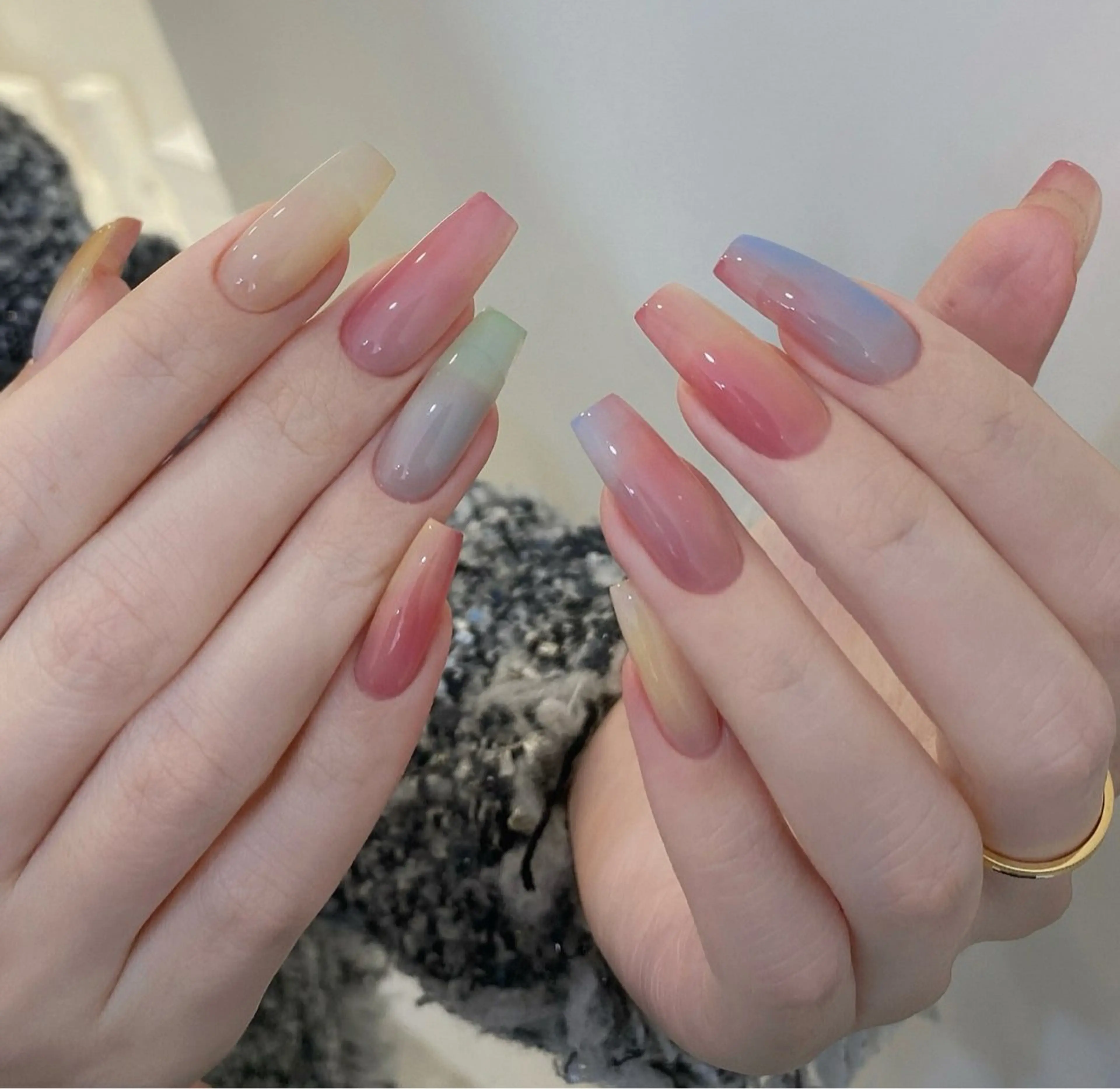 ネイル アートネイル 韓国ネイル 水色 ロングネイル マグネットネイル ハンドネイル ハンドケア NailDemure 【銀座店】のネイルデザイン