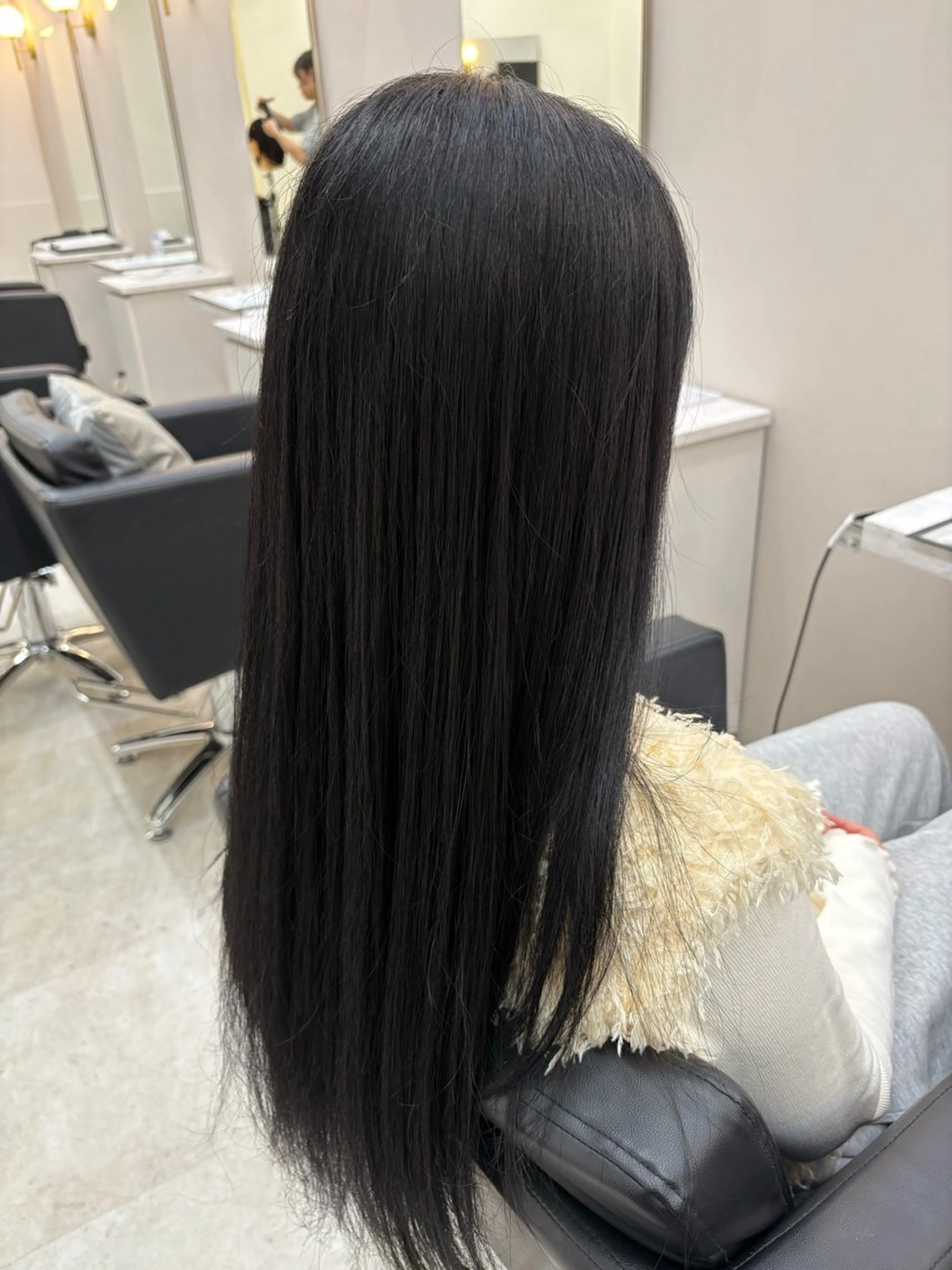 ロング ヘアカラー 冨江 弘貴のヘアスタイル