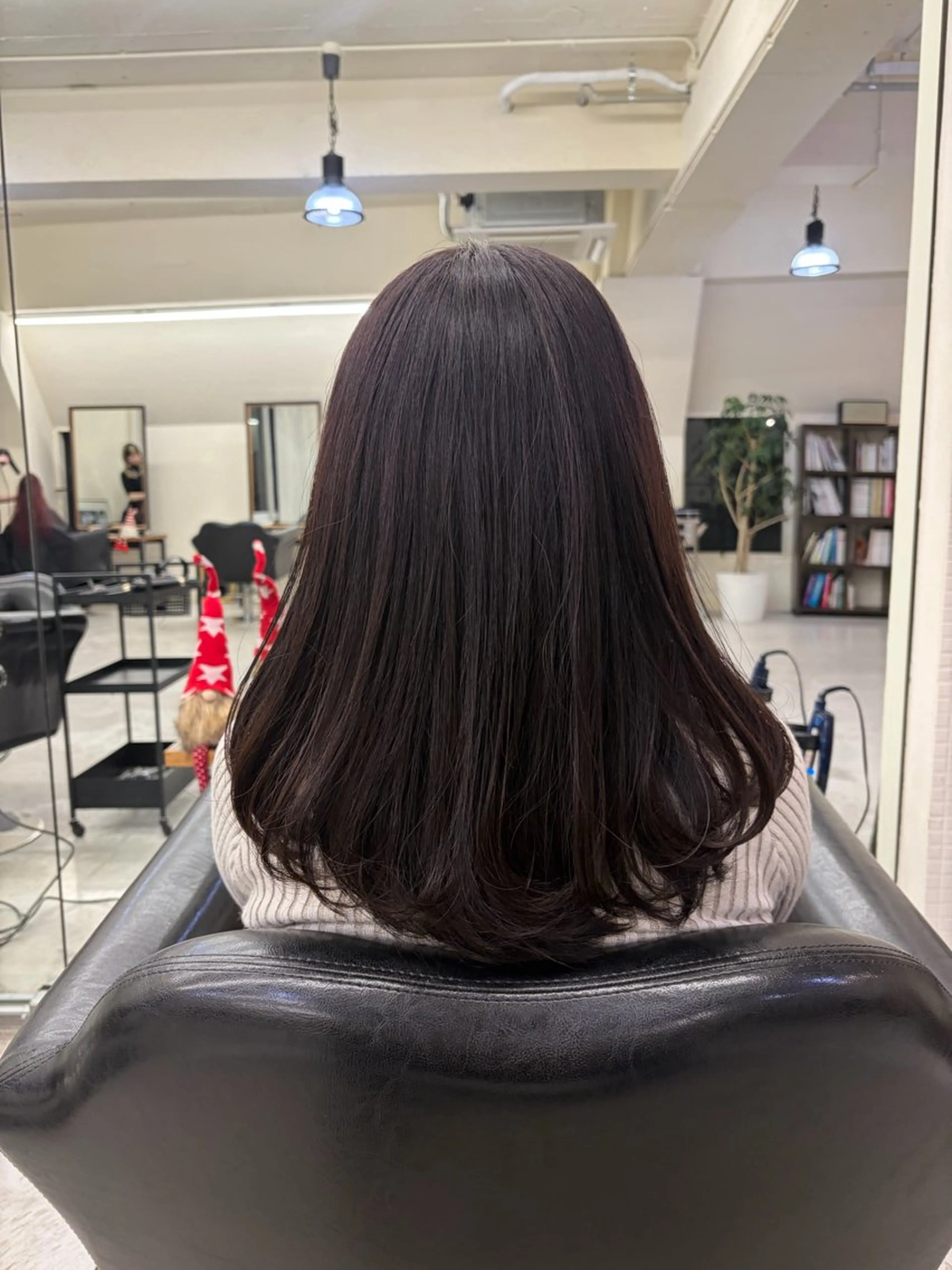 セミロング ヘアカラー 加藤 瑠彩のヘアスタイル