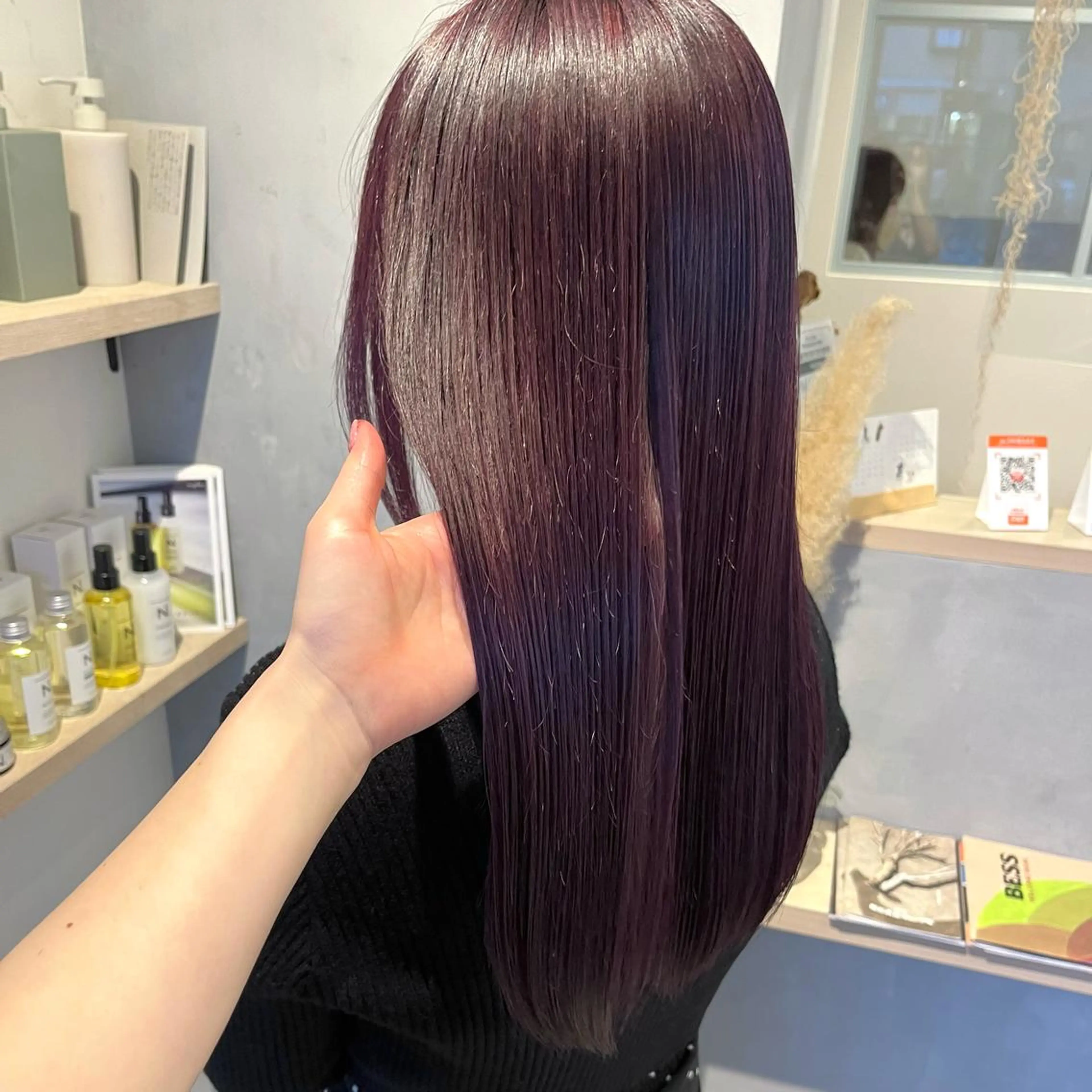 セミロング カラー ブリーチ ラベンダーカラー ヘアカラー mai ROCCOのヘアスタイル