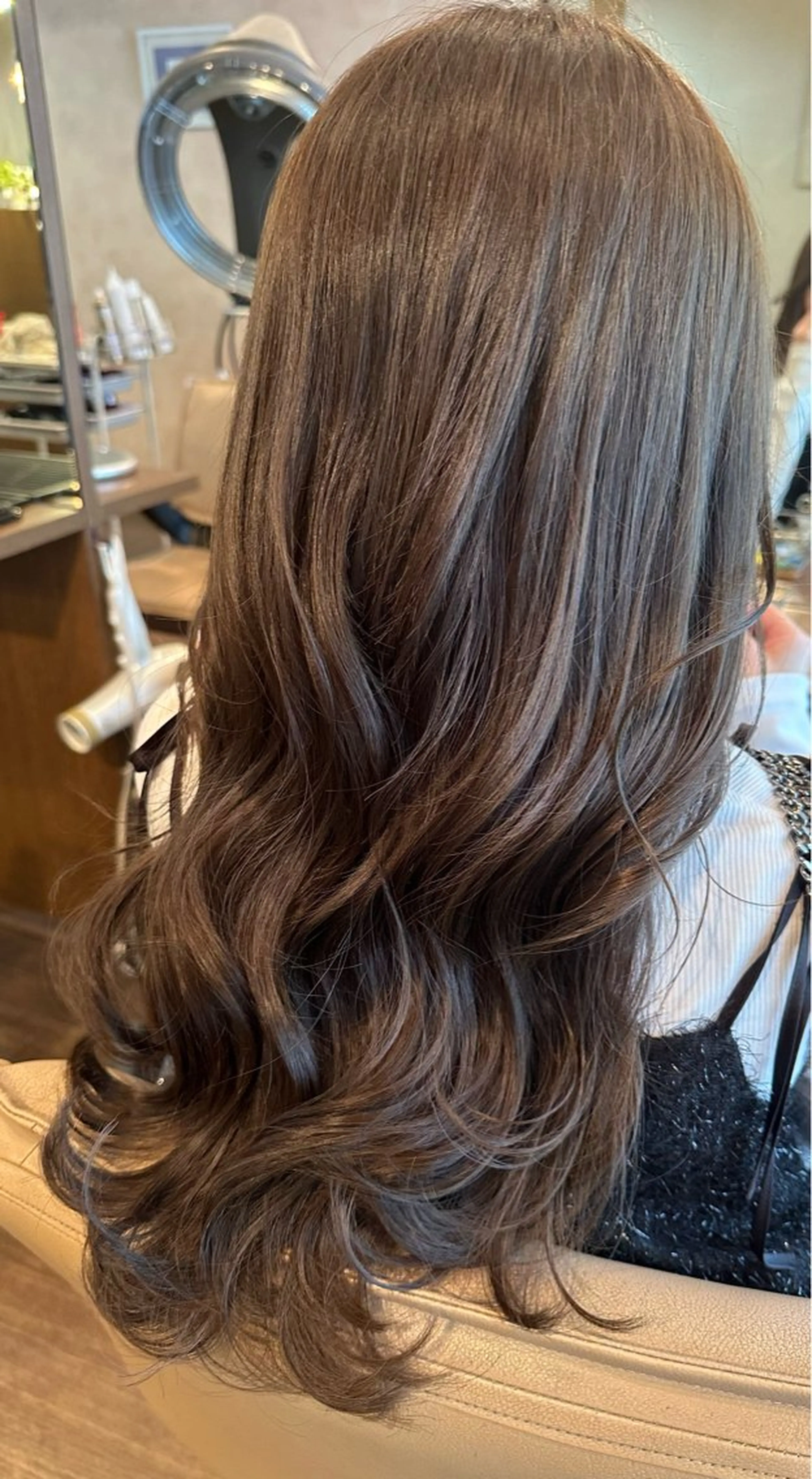 ロング カラー カット ヘアカラー トリートメント coupe ciseauxのヘアスタイル